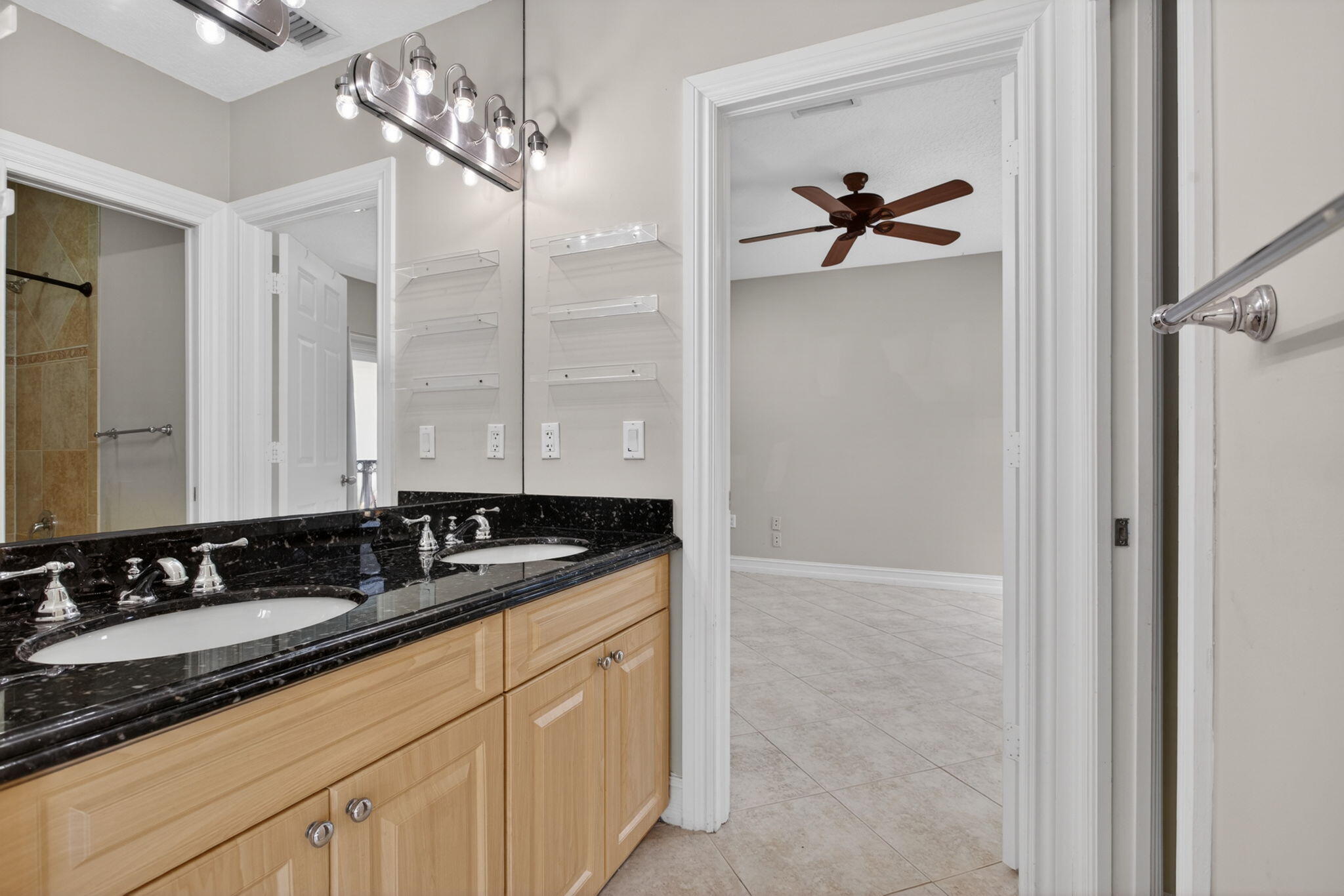 CORAL KEY VILLAS 3RD SEC - Residential Lease