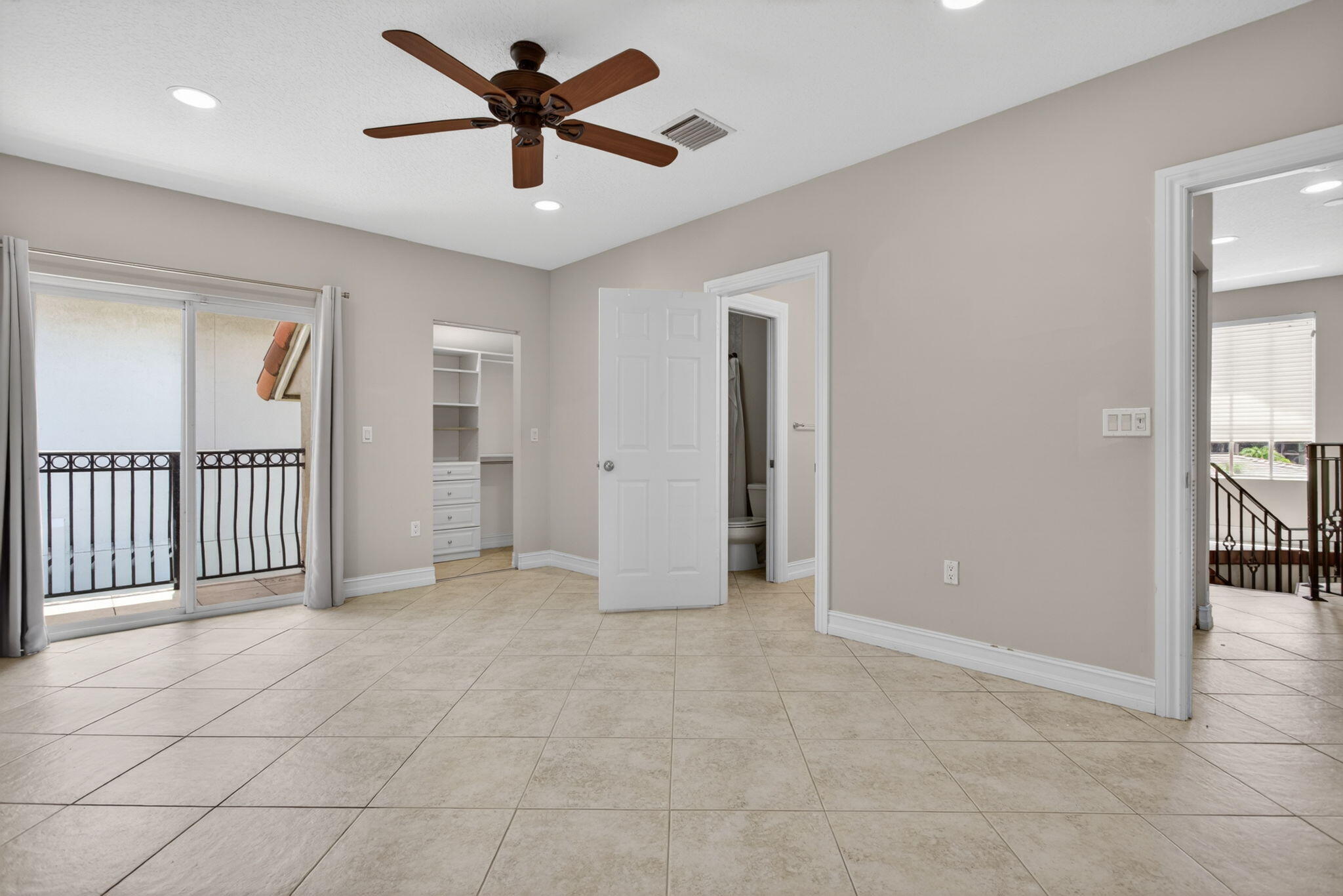 CORAL KEY VILLAS 3RD SEC - Residential Lease
