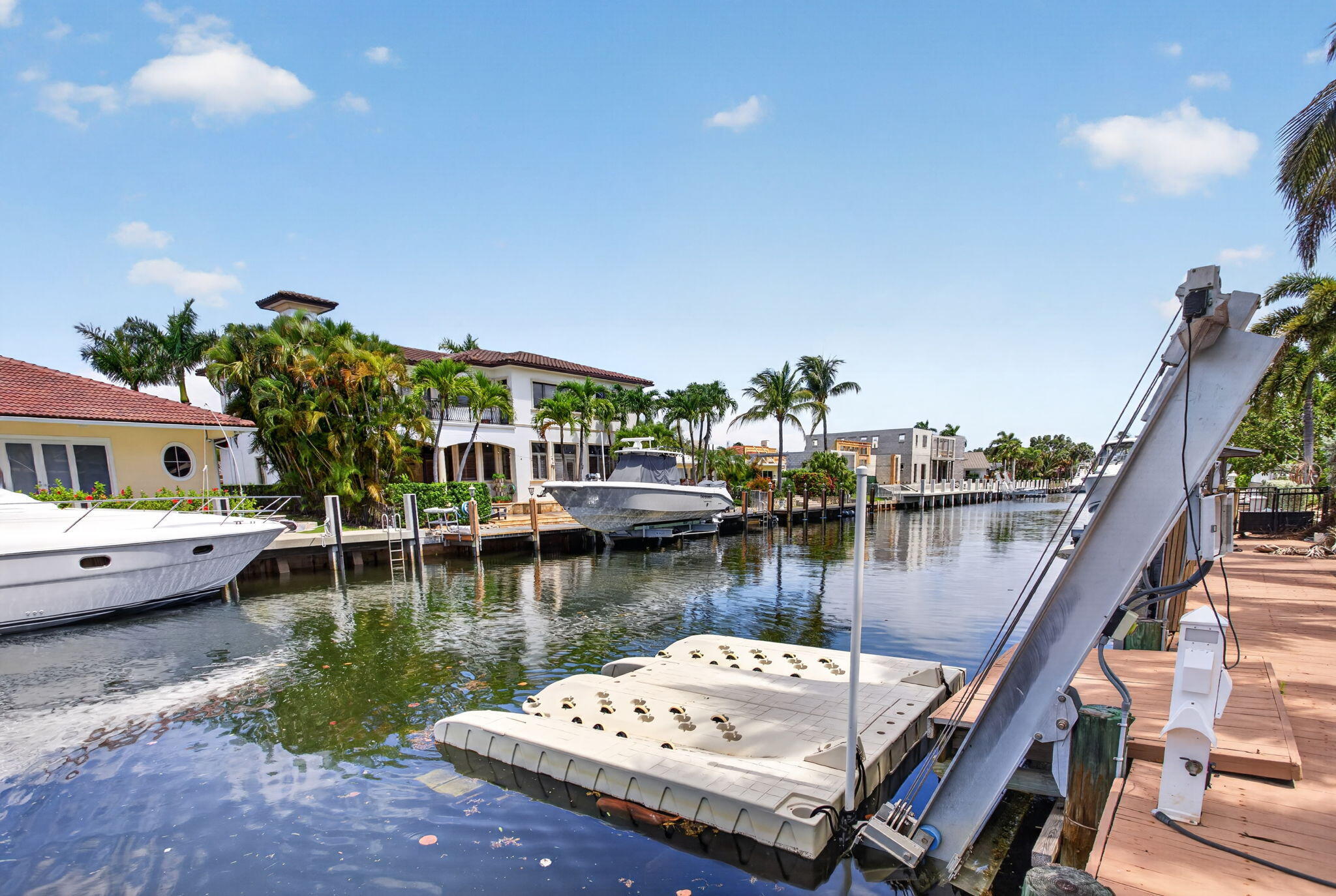 CORAL KEY VILLAS 3RD SEC - Residential Lease