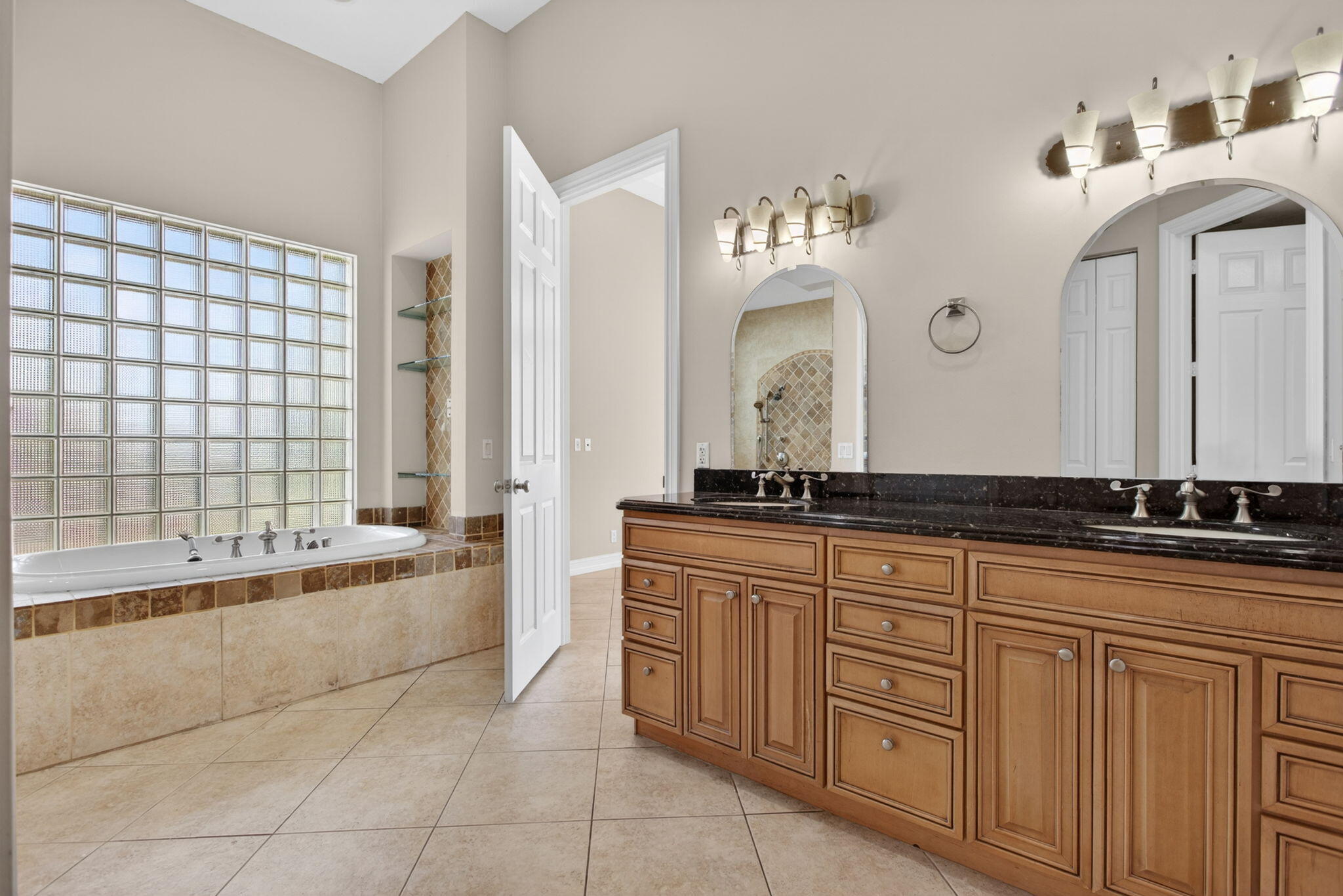 CORAL KEY VILLAS 3RD SEC - Residential Lease