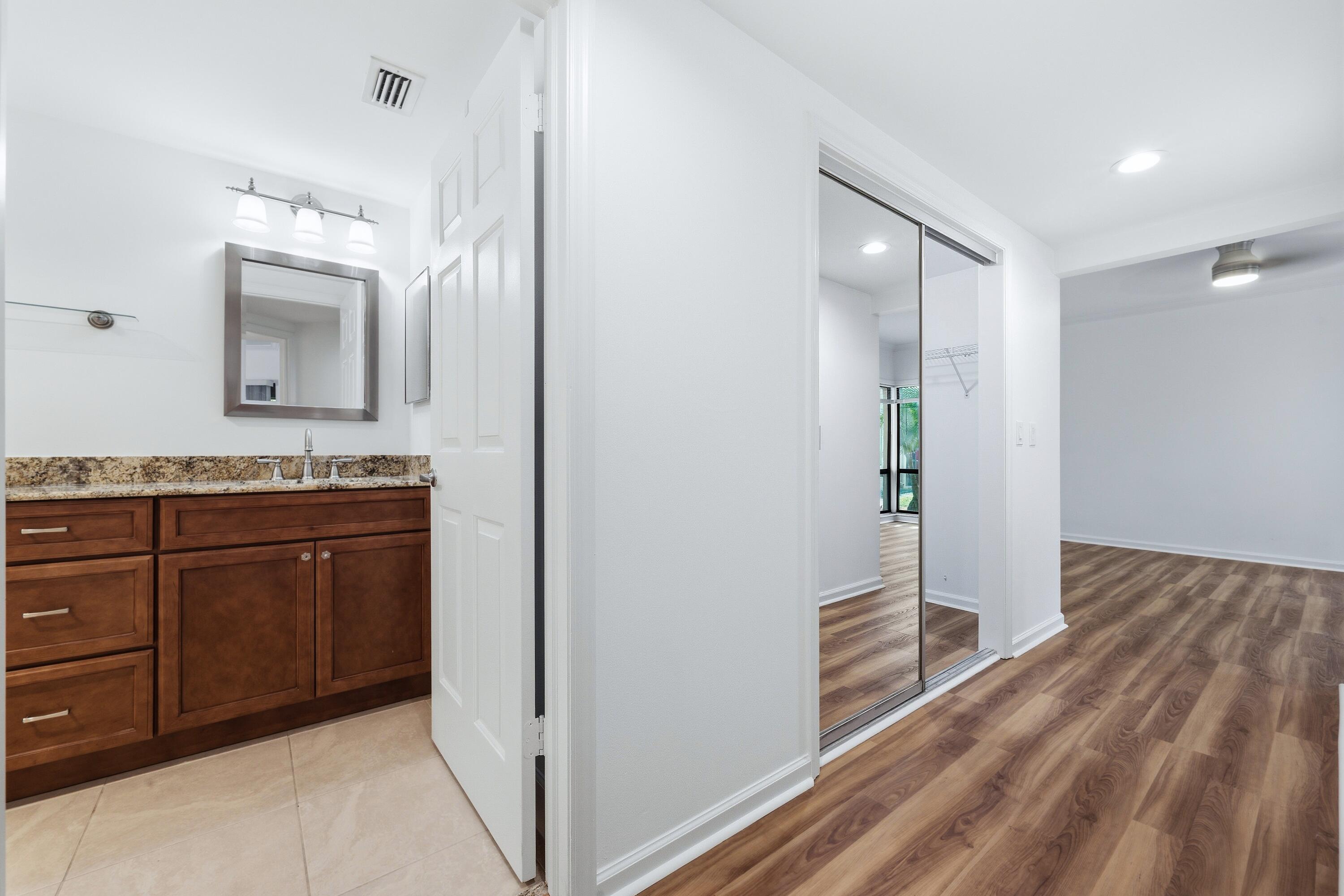 LAKES CONDO - Residential Lease