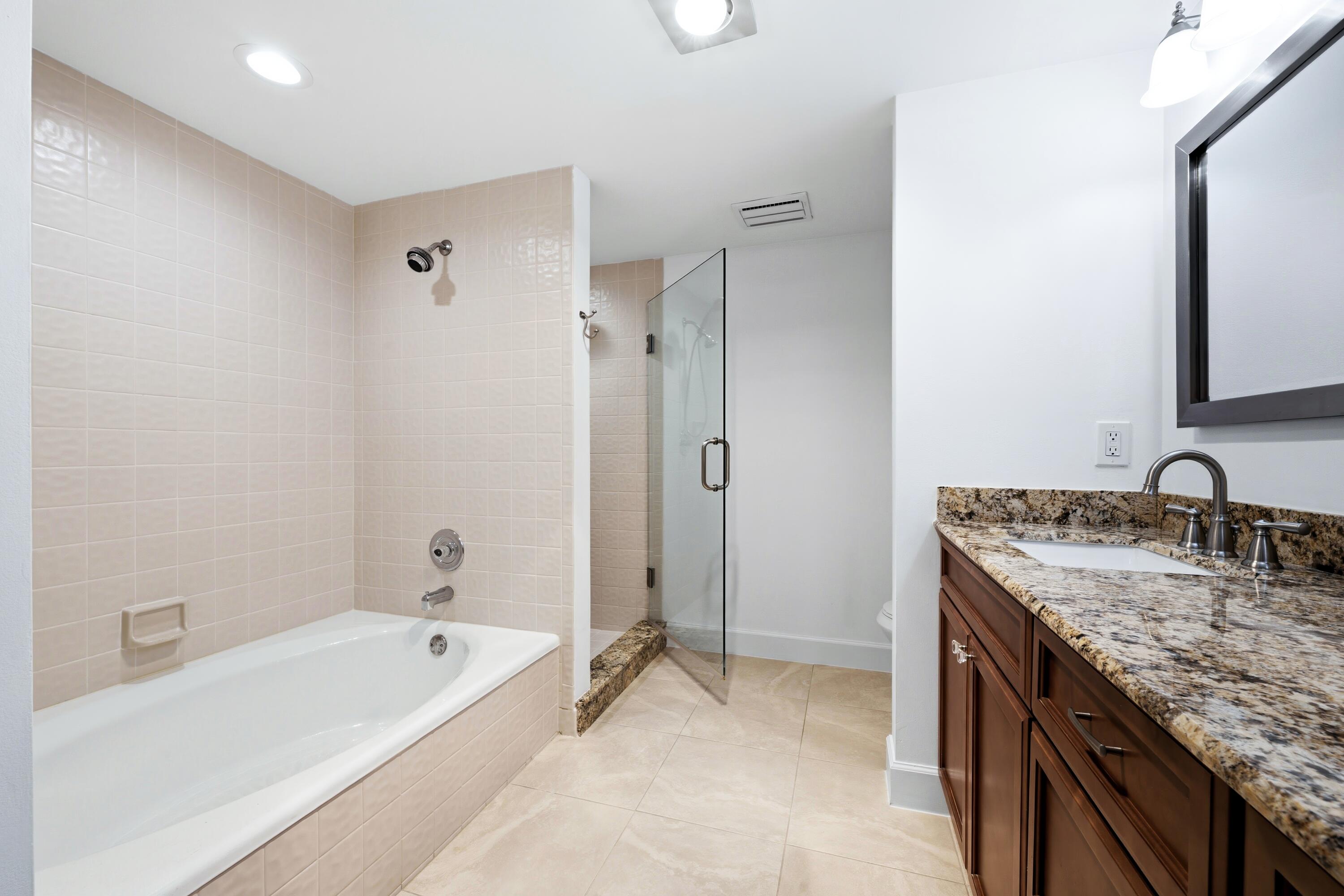 LAKES CONDO - Residential Lease