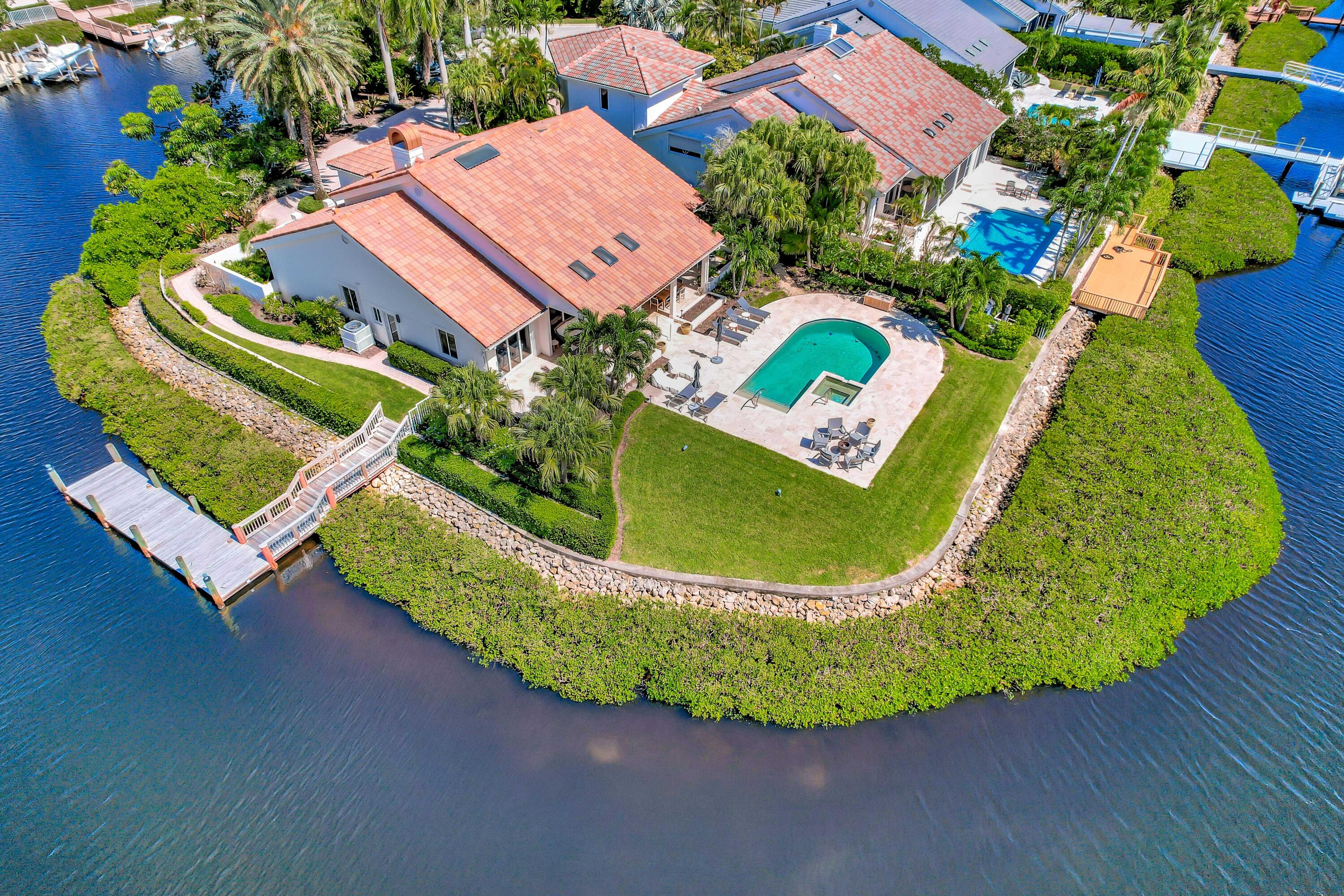 Admirals Cove - Residential
