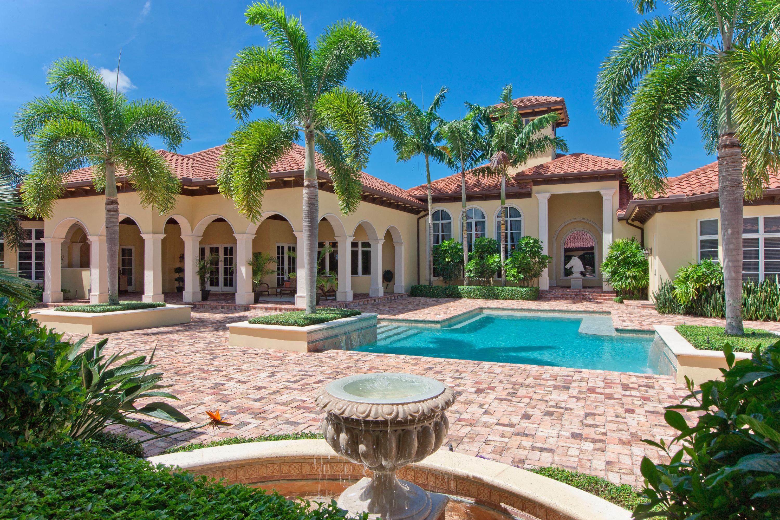 PALM BEACH POINT - Residential