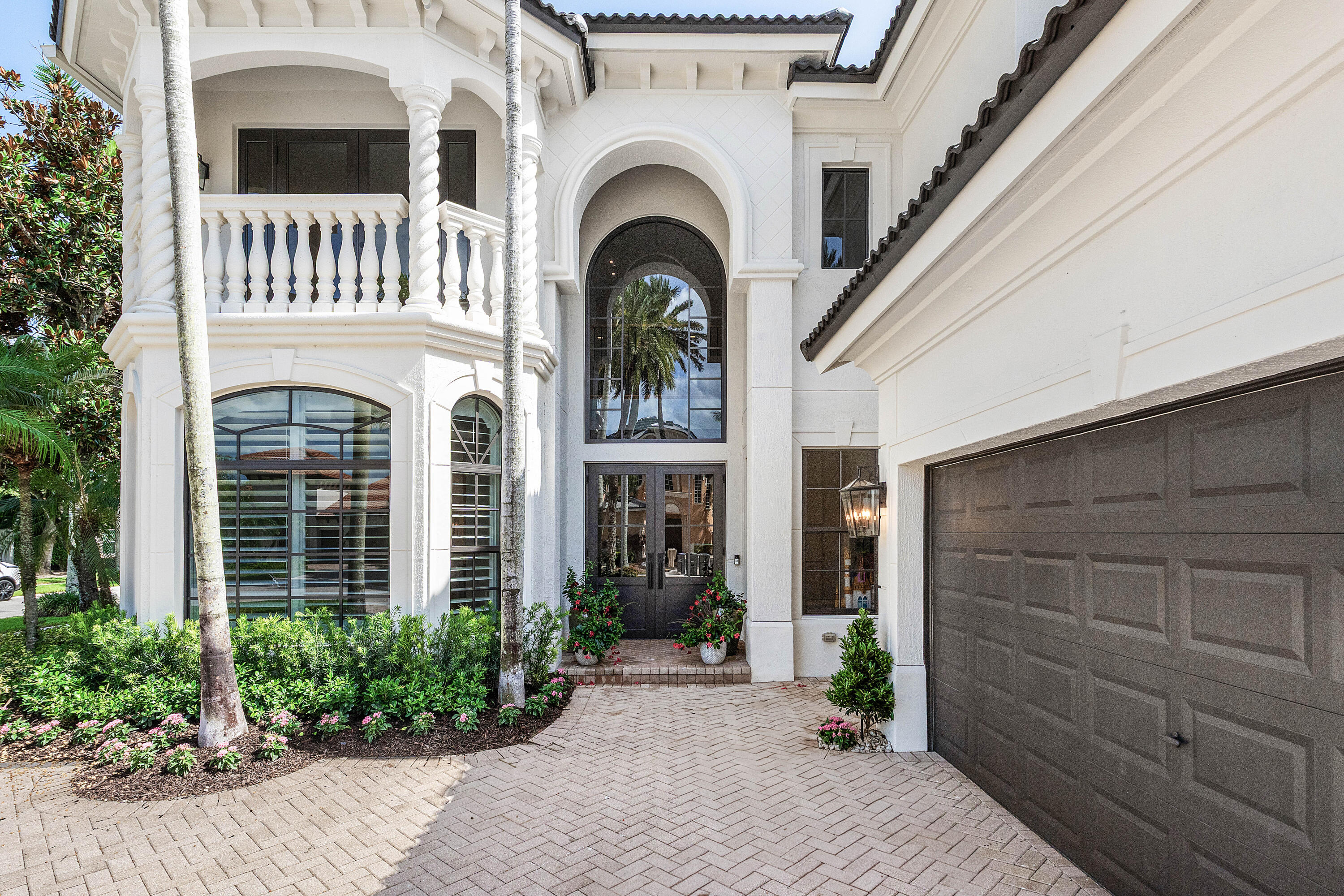 MIZNER COUNTRY CLUB - Residential