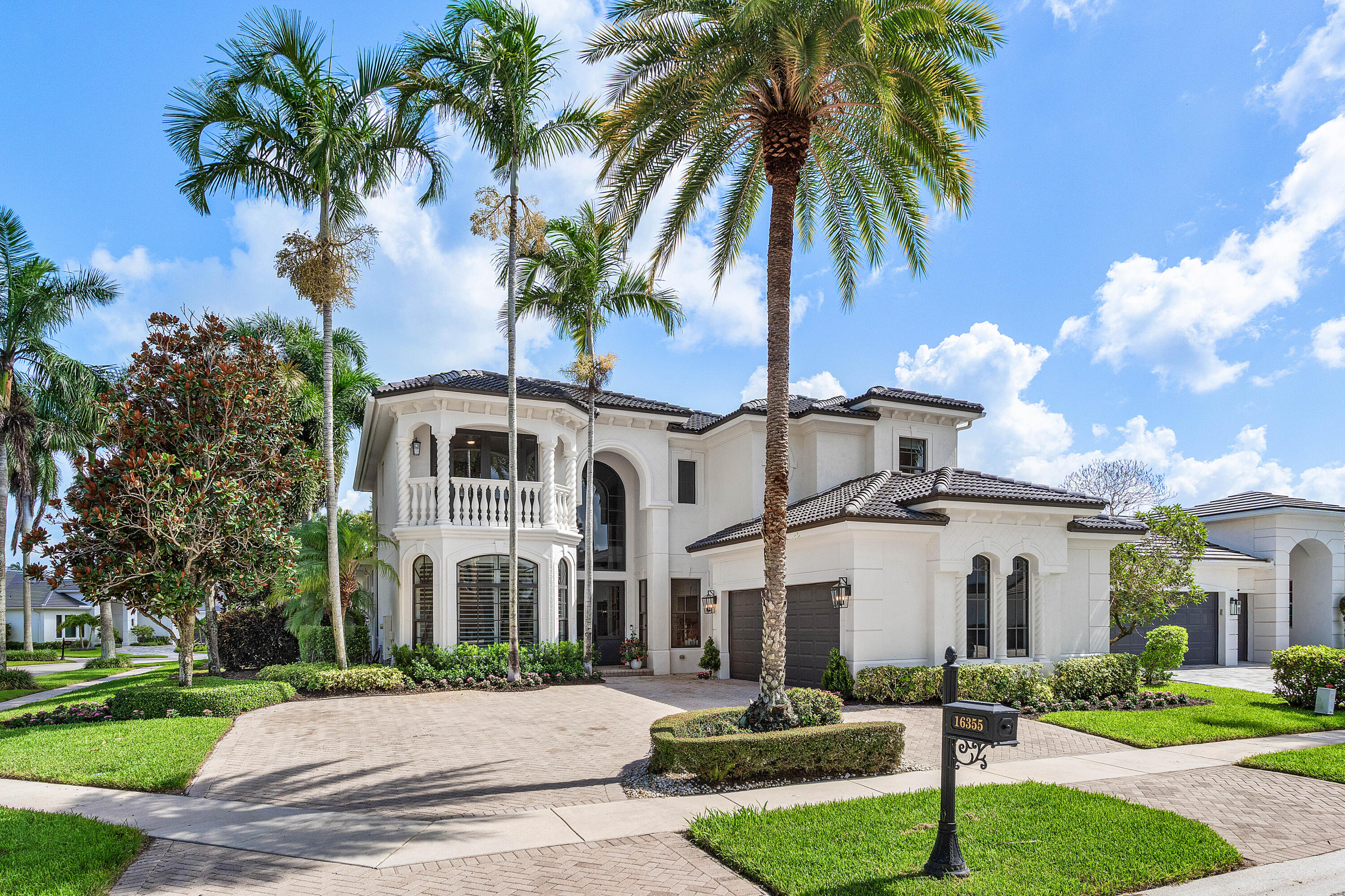 MIZNER COUNTRY CLUB - Residential
