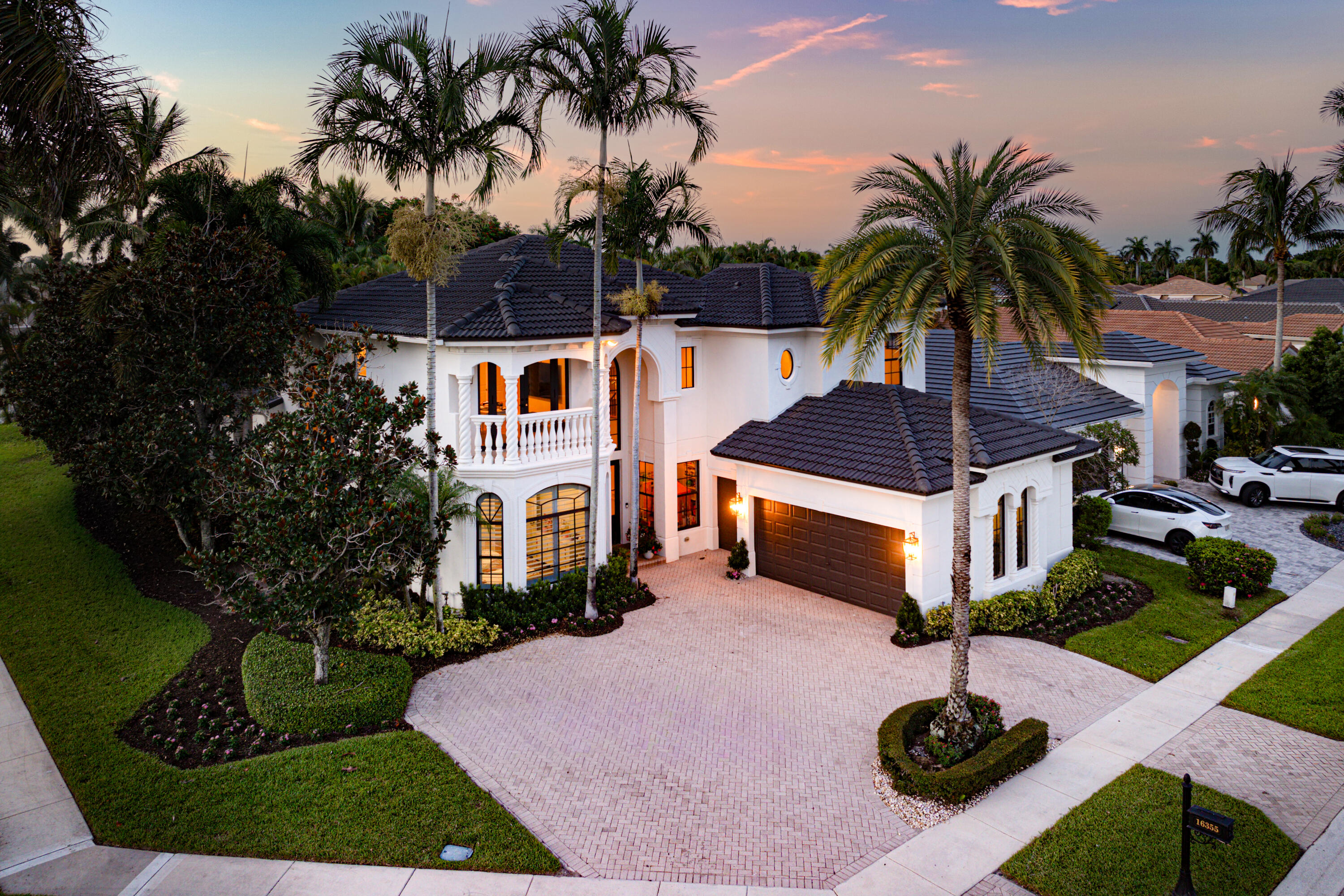 MIZNER COUNTRY CLUB - Residential