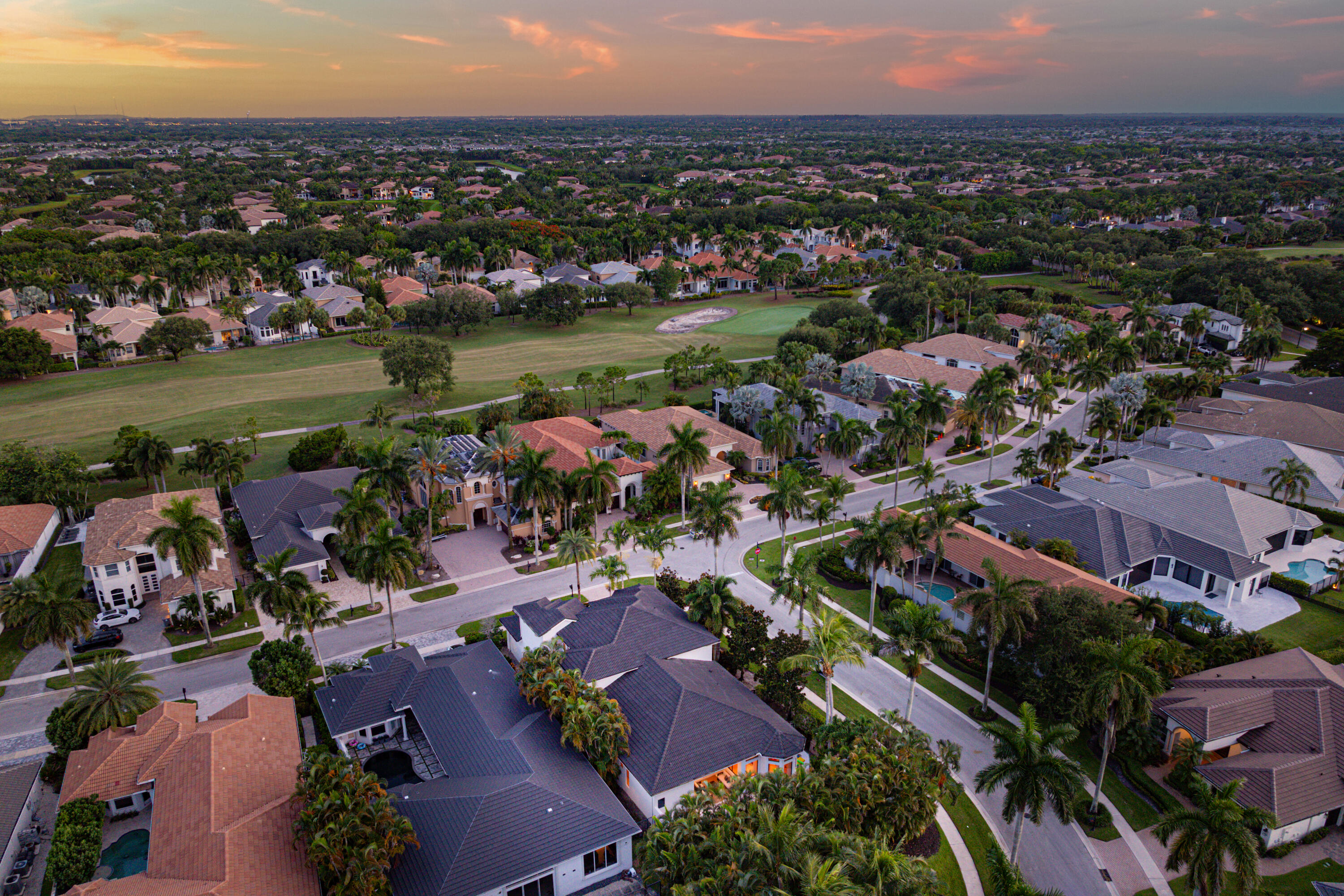 MIZNER COUNTRY CLUB - Residential