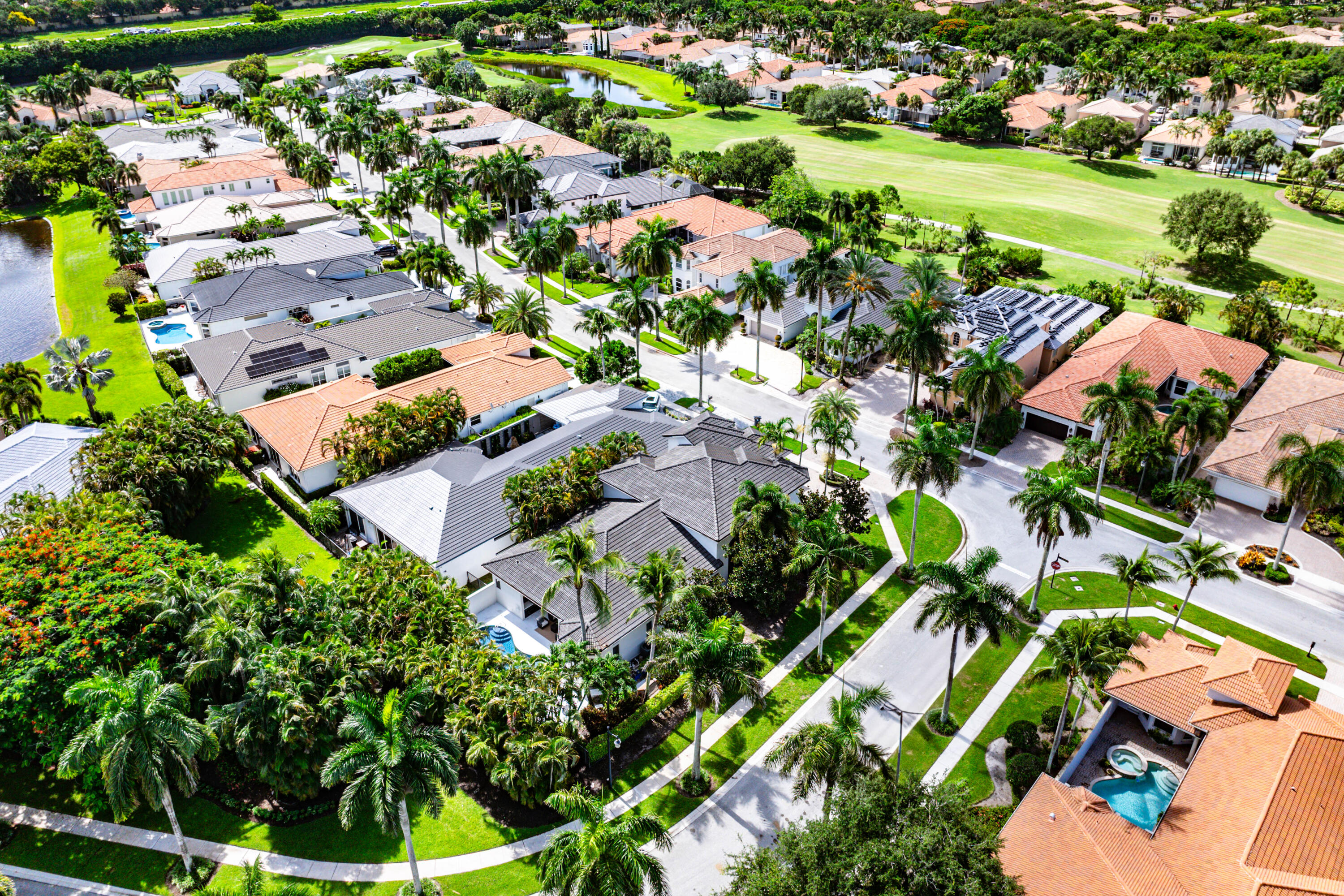 MIZNER COUNTRY CLUB - Residential