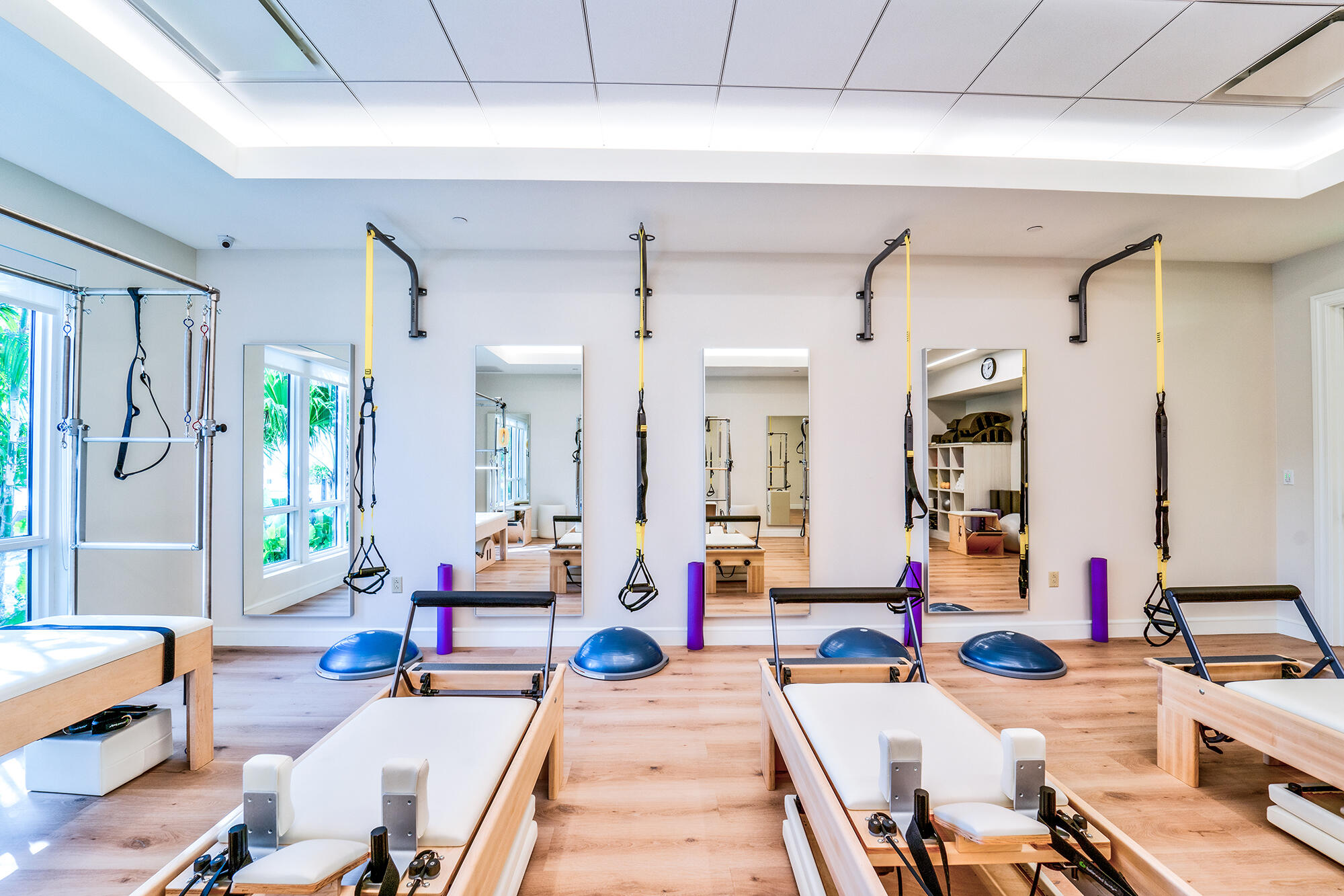 MIZNER COUNTRY CLUB - Residential