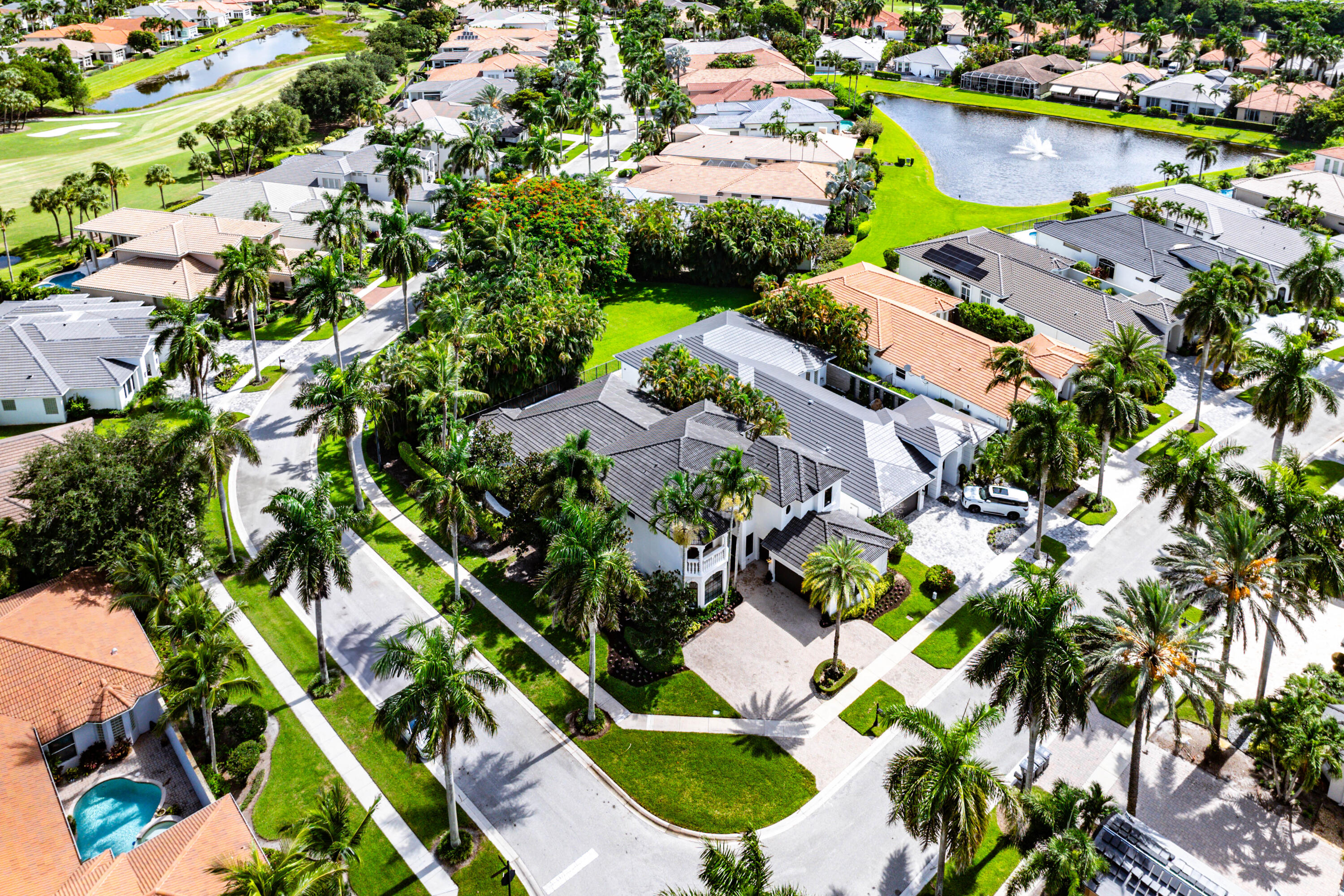MIZNER COUNTRY CLUB - Residential