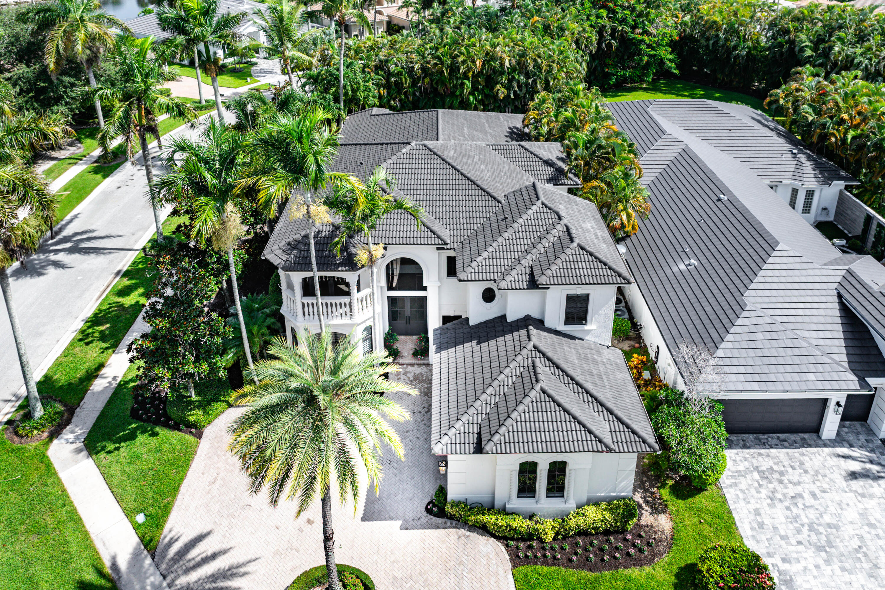 MIZNER COUNTRY CLUB - Residential