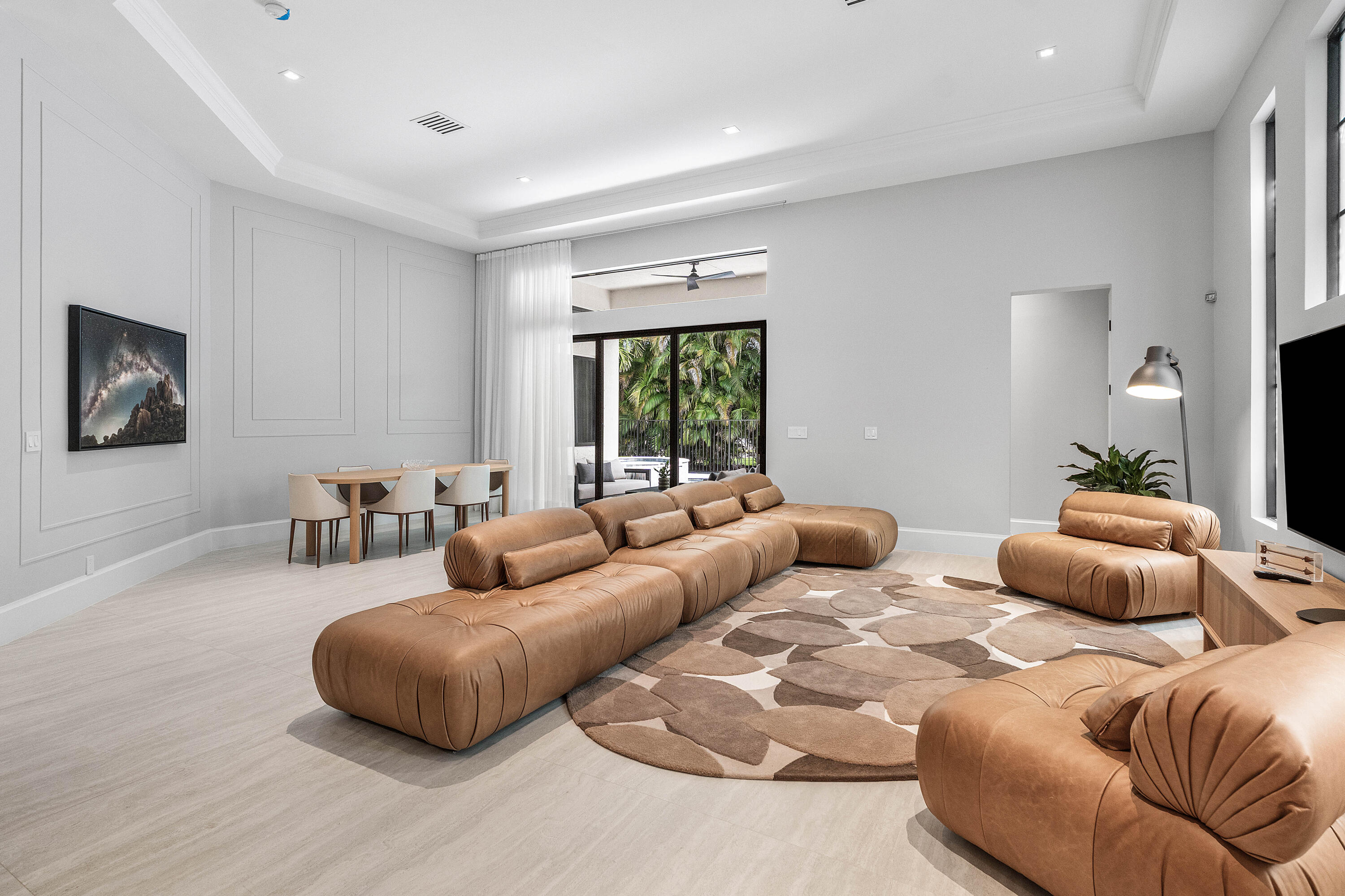 MIZNER COUNTRY CLUB - Residential