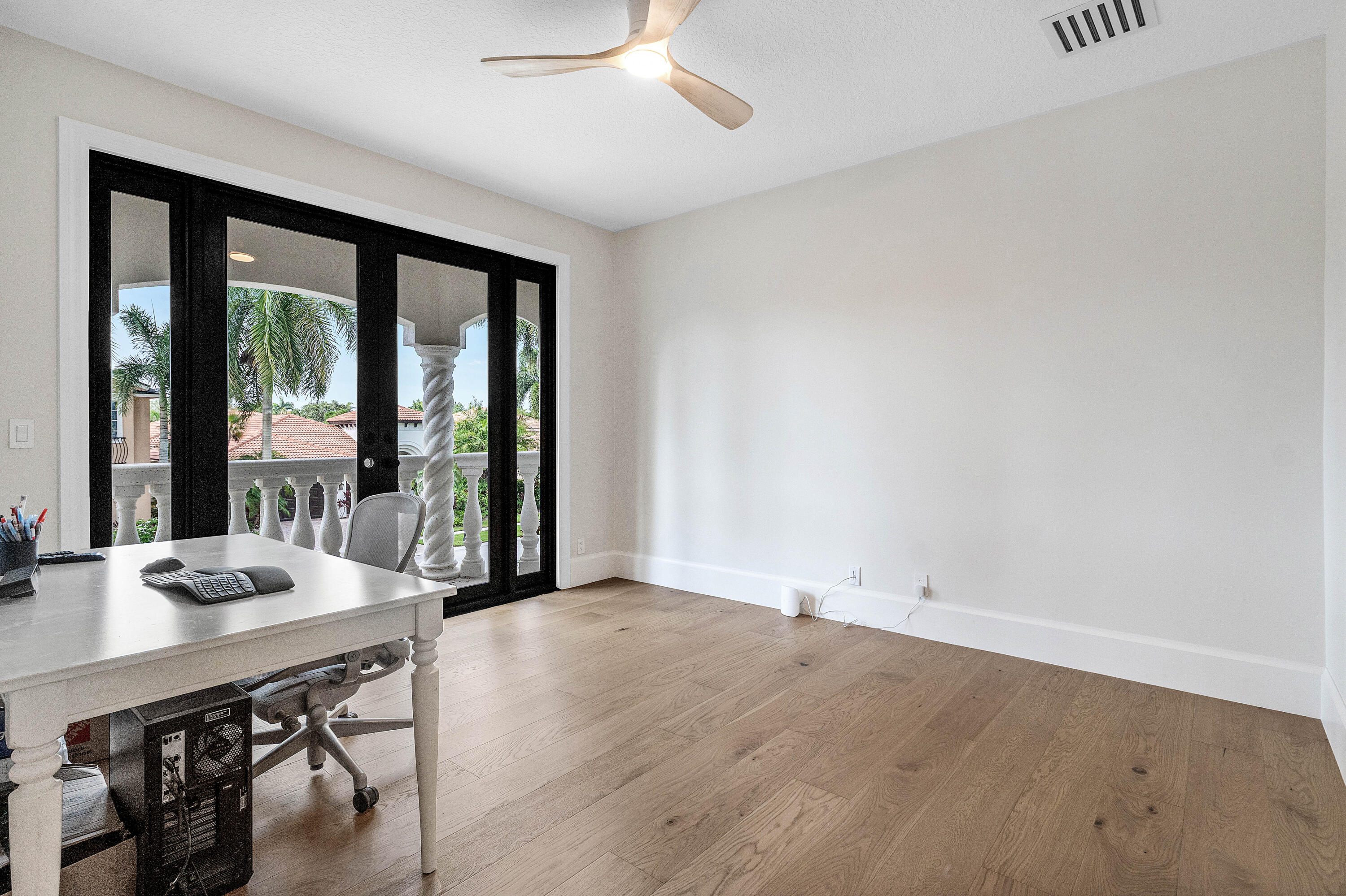 MIZNER COUNTRY CLUB - Residential