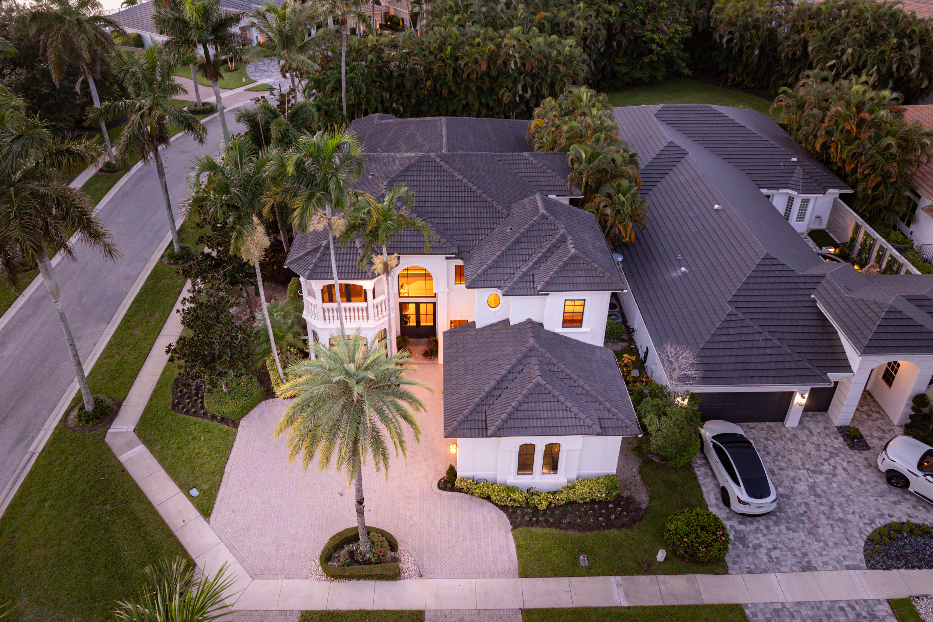 MIZNER COUNTRY CLUB - Residential