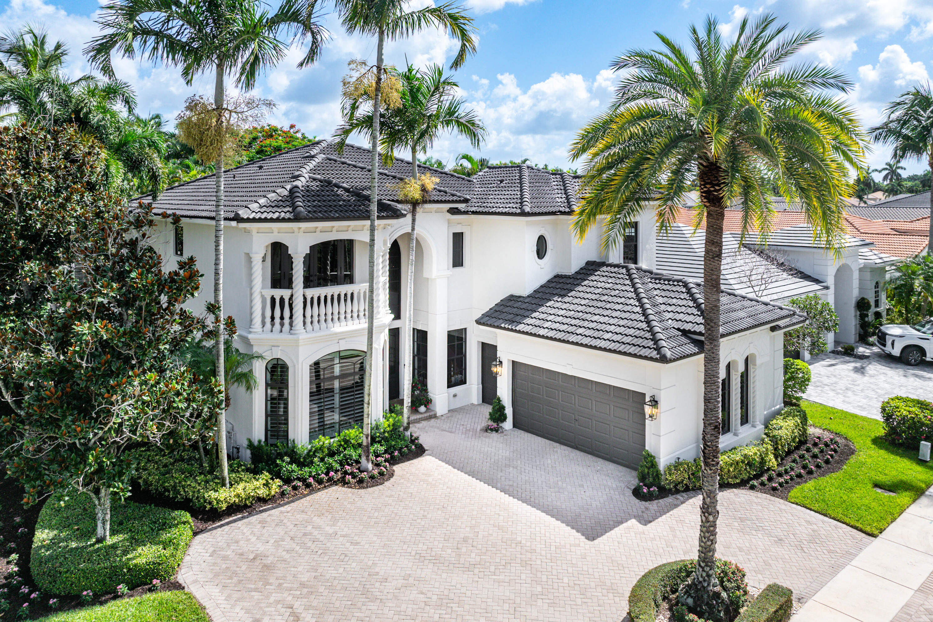 MIZNER COUNTRY CLUB - Residential