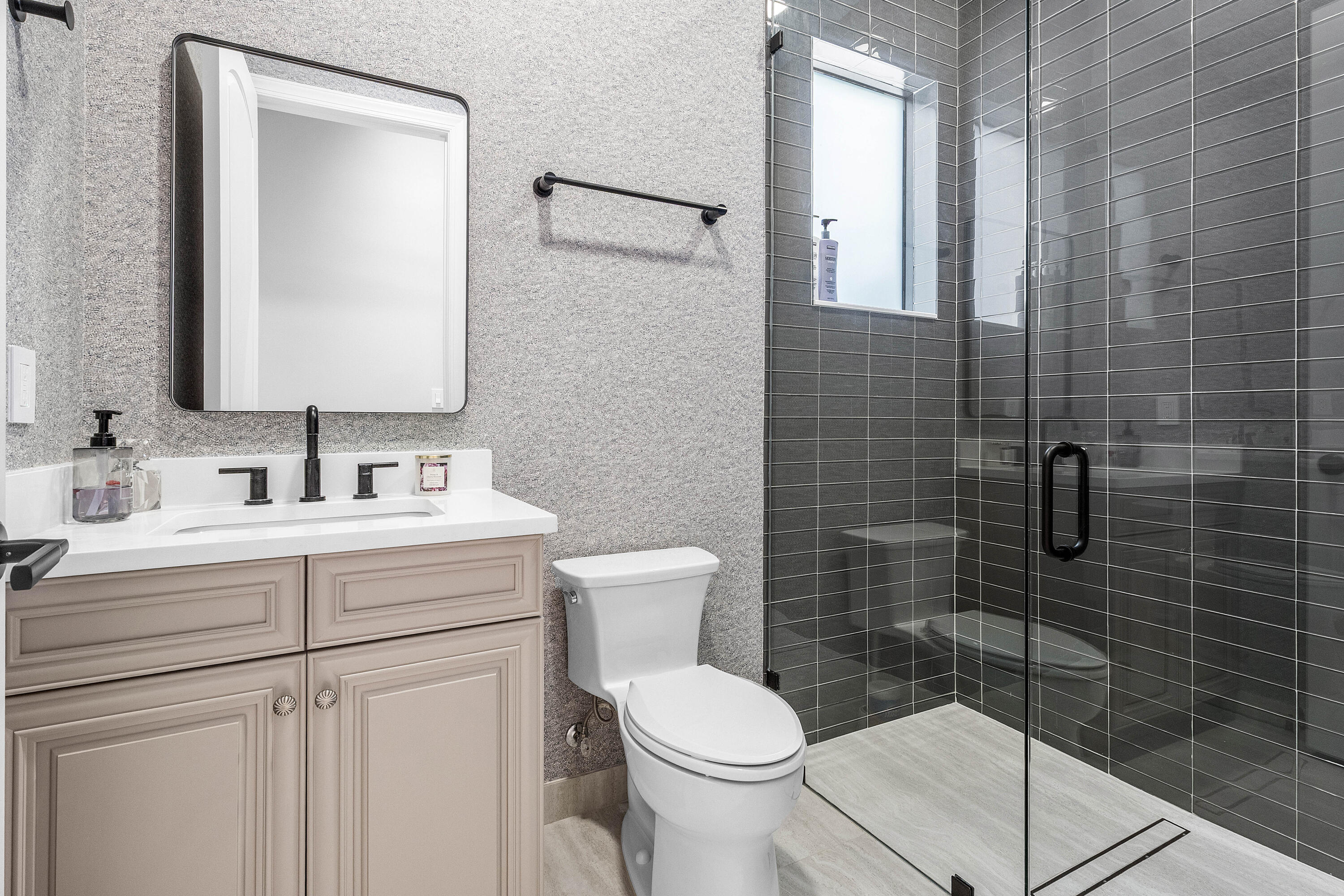 MIZNER COUNTRY CLUB - Residential