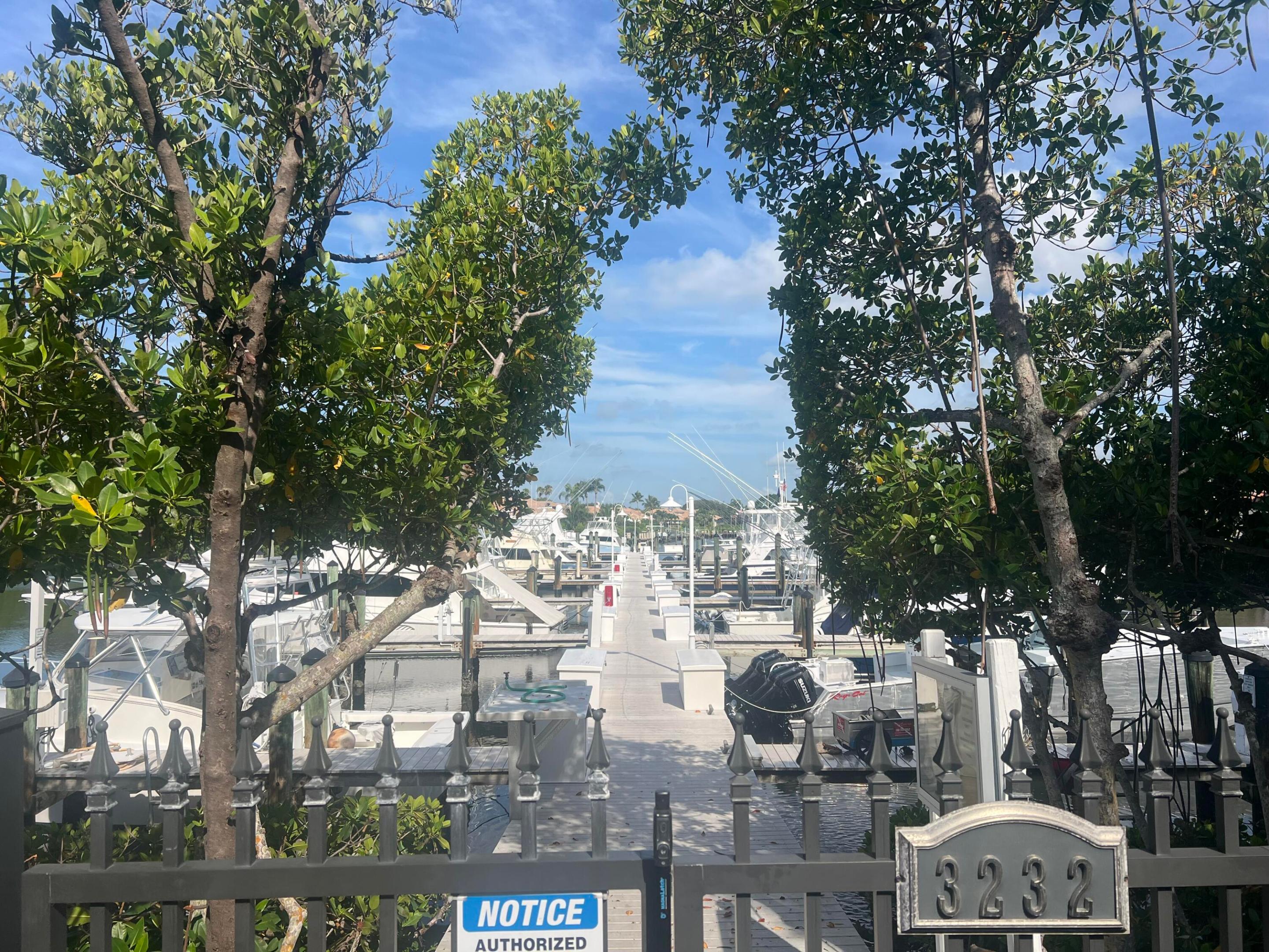 CASSEEKEY ISLAND DOCK CONDO - Land