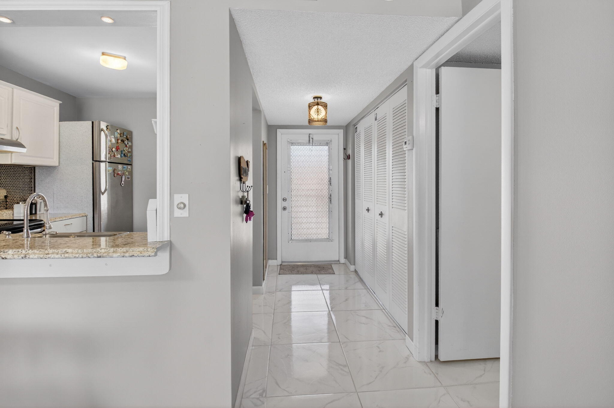 VILLAGES OF ORIOLE ABBEY CONDO - Residential