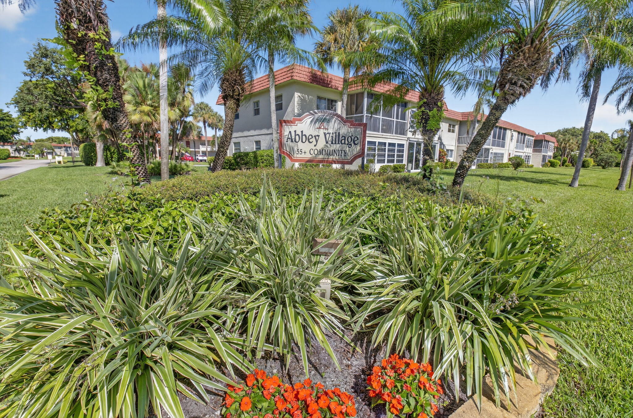 VILLAGES OF ORIOLE ABBEY CONDO - Residential