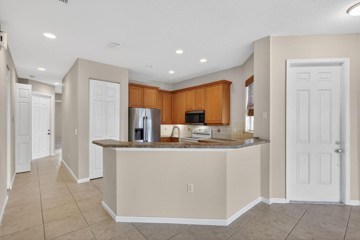 MARINER BAY - Residential