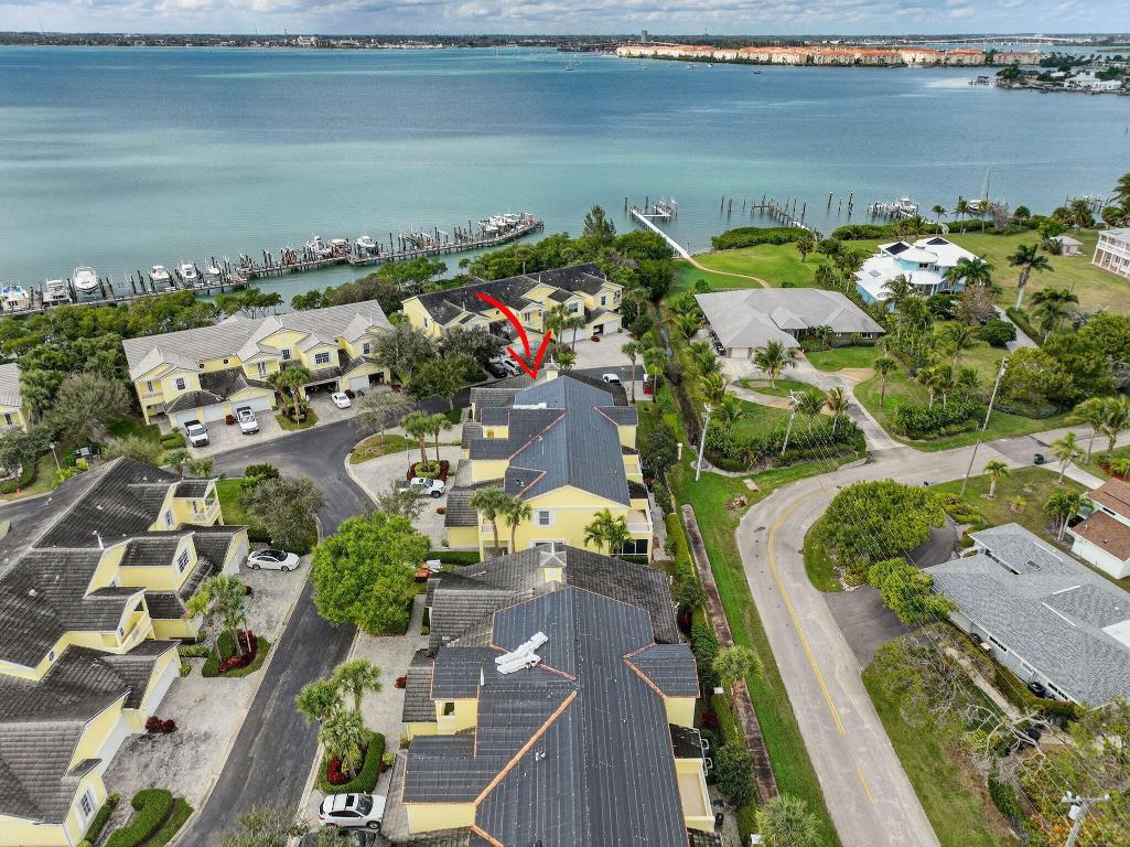 MARINER BAY - Residential