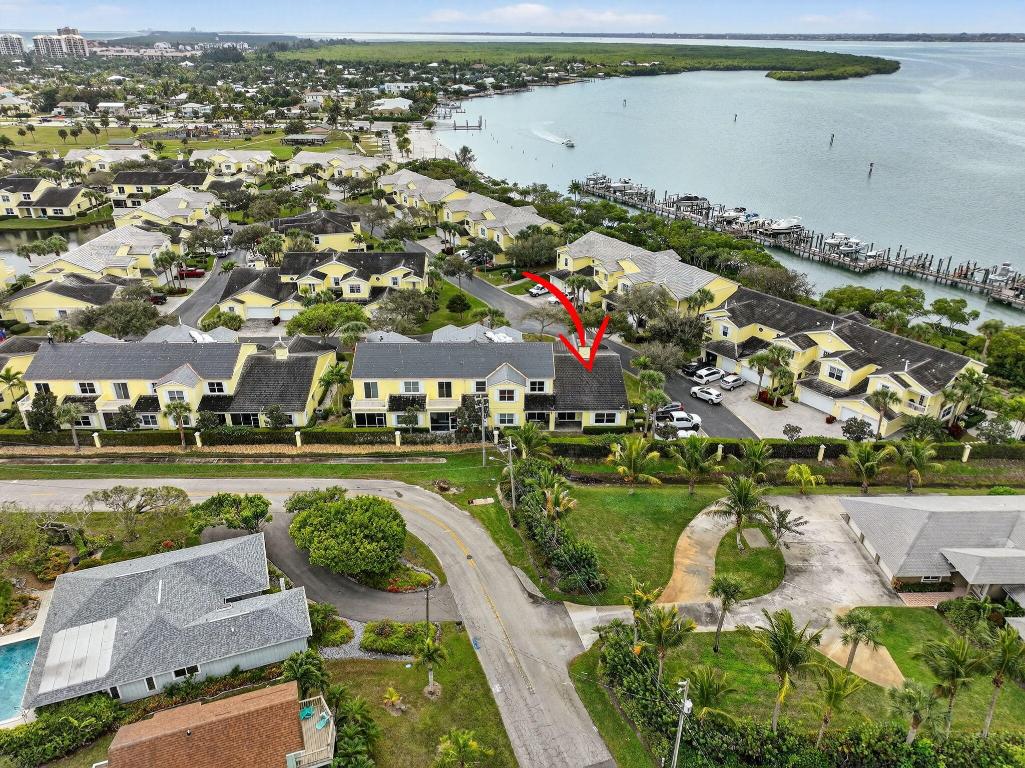 MARINER BAY - Residential