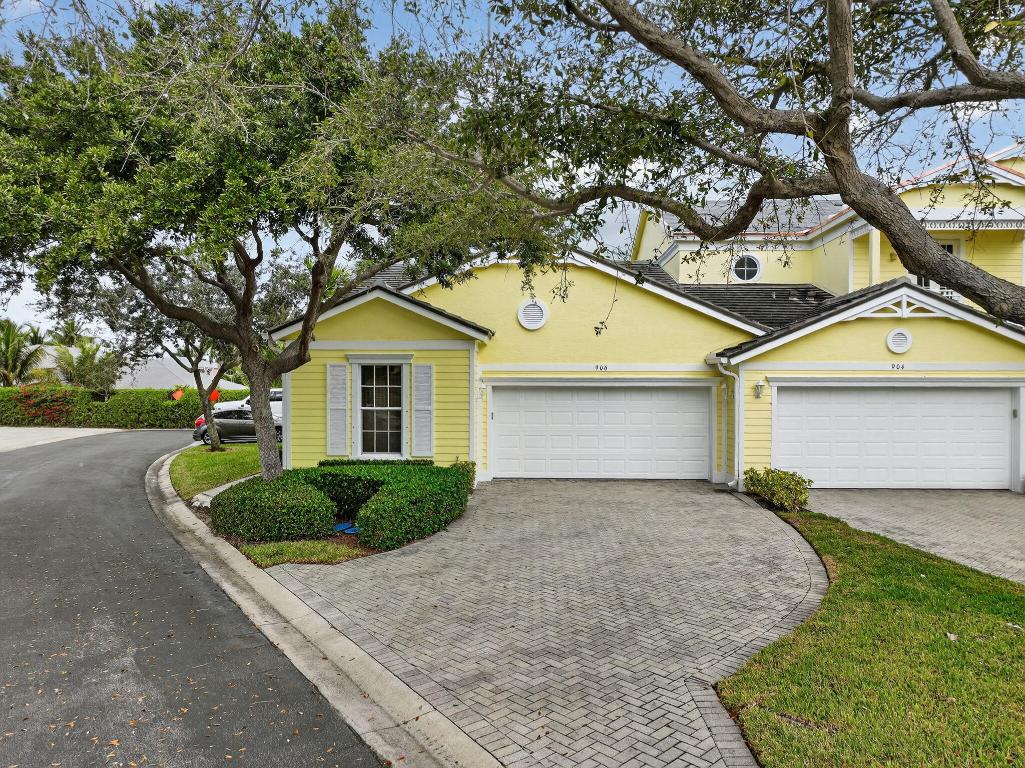 MARINER BAY - Residential