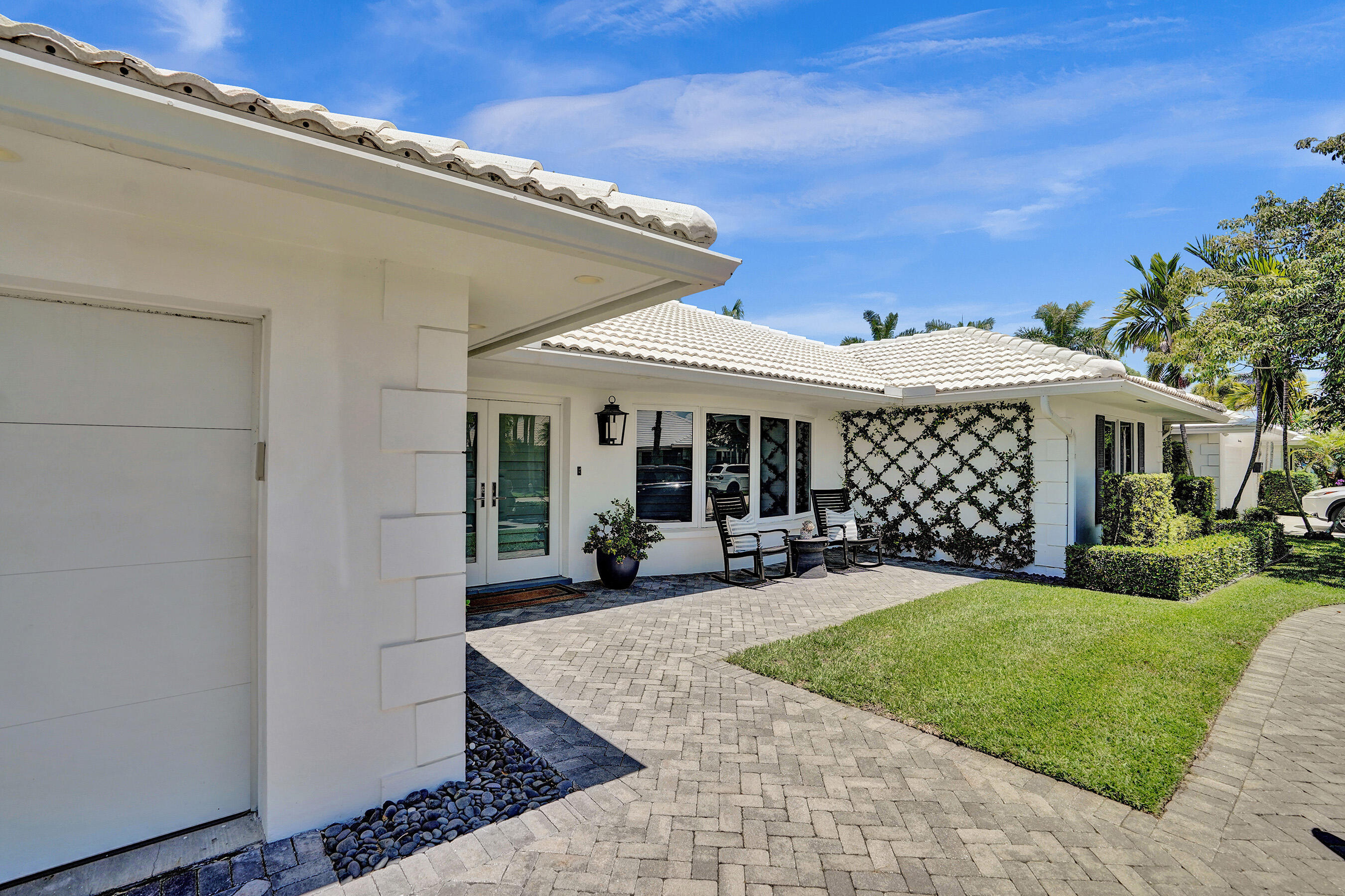 CAMINO GARDENS SEC 2 - Residential Lease