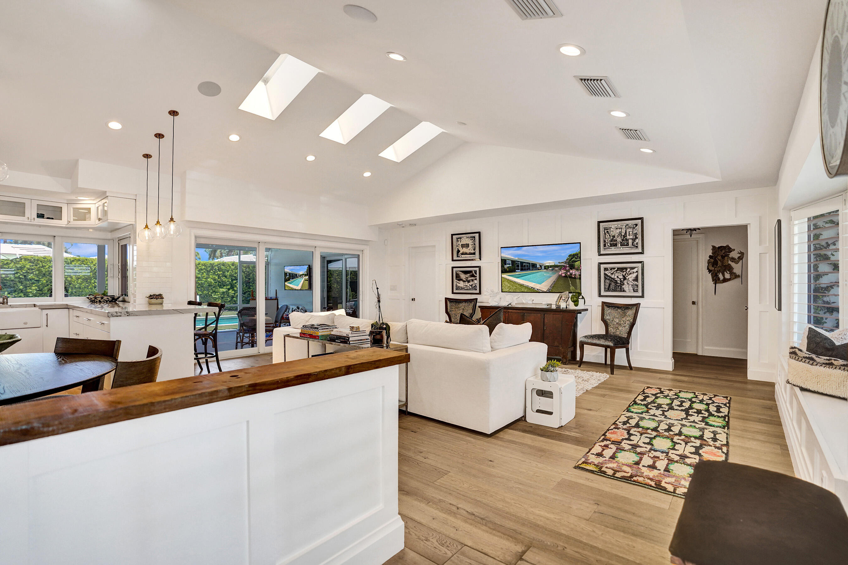 CAMINO GARDENS SEC 2 - Residential Lease