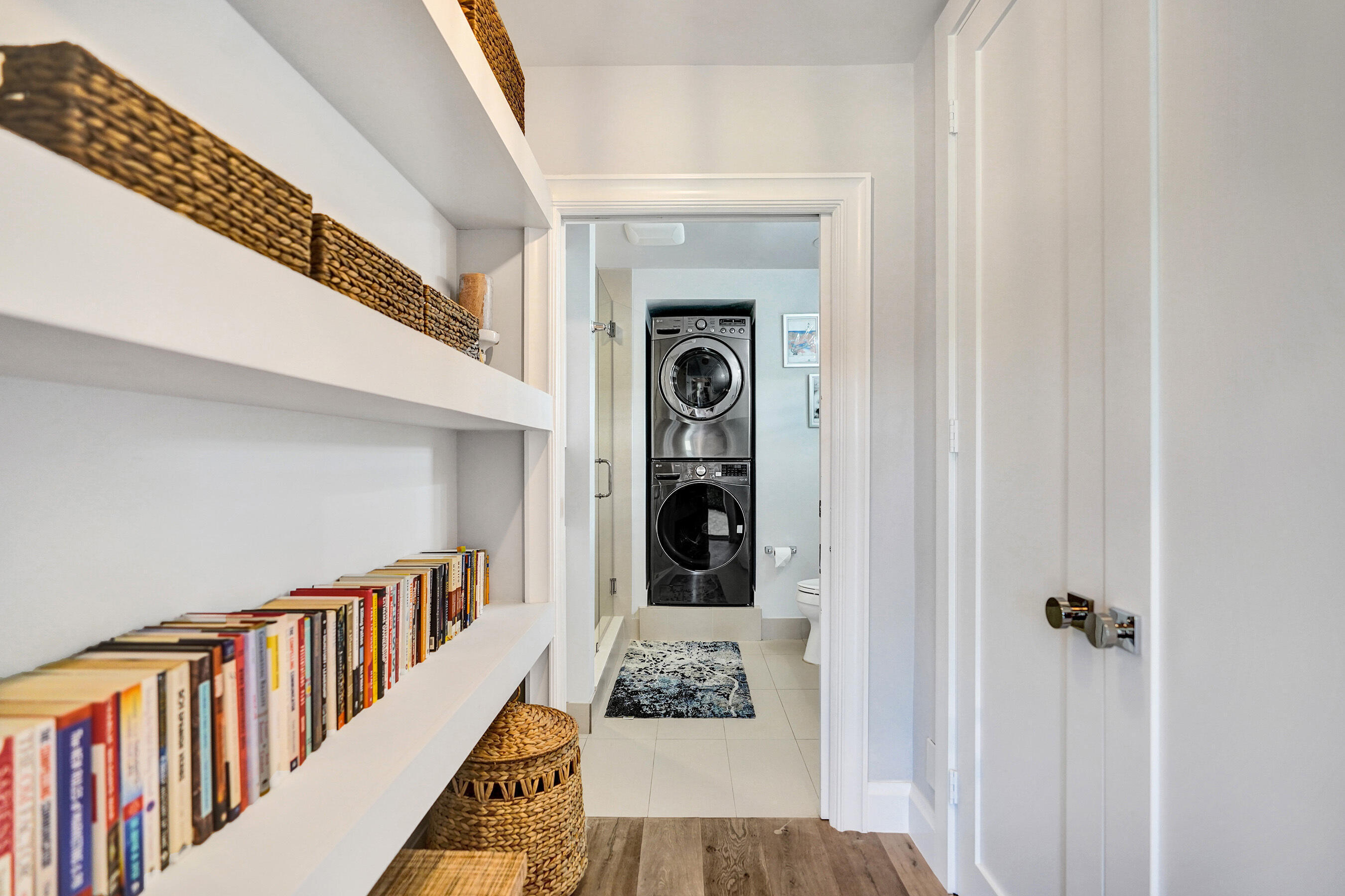 CAMINO GARDENS SEC 2 - Residential Lease