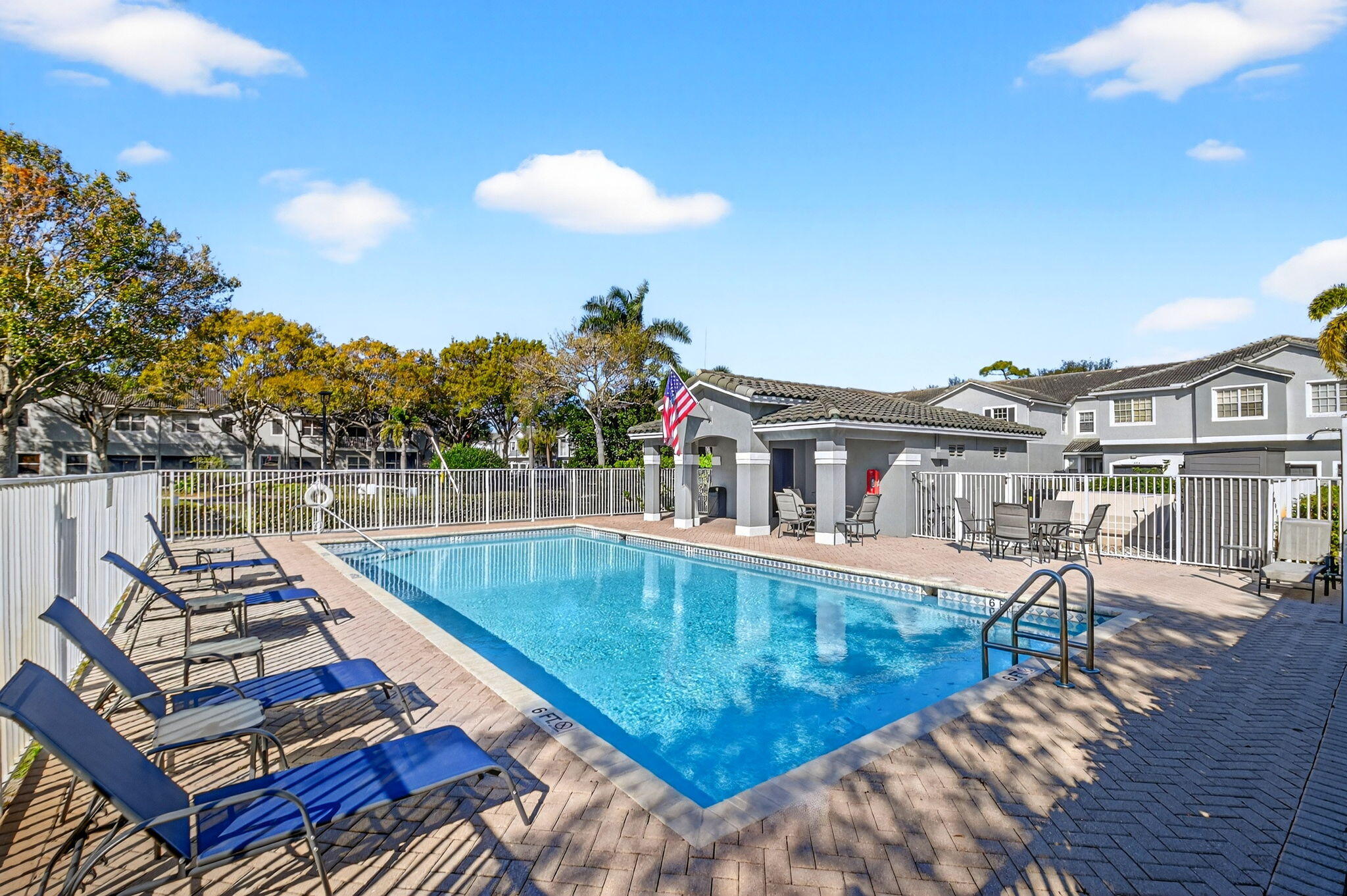 Magnolia Bay - Residential