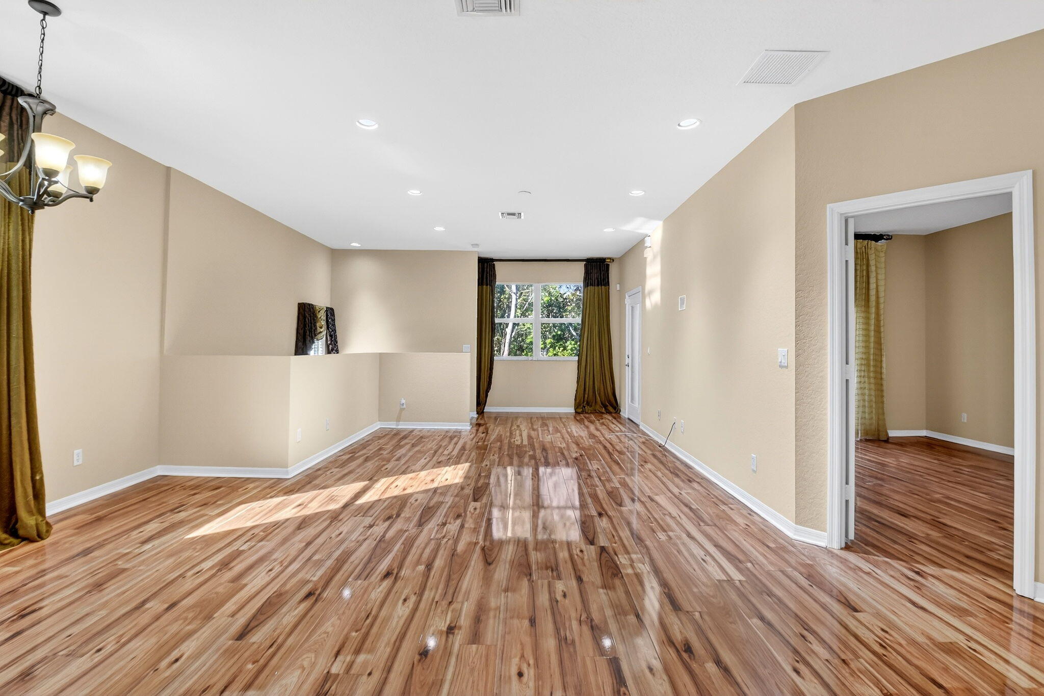 Magnolia Bay - Residential