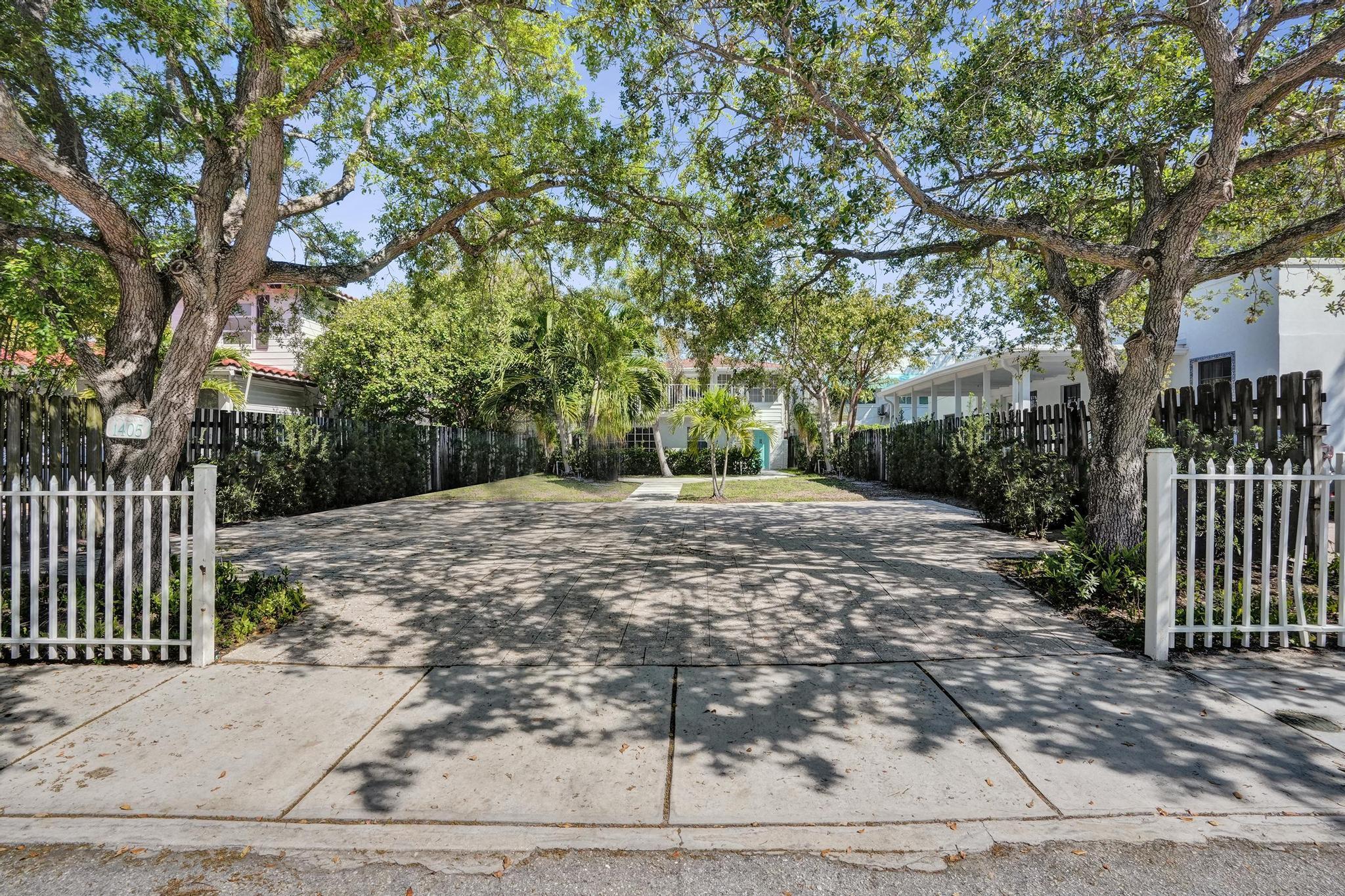COLEE HAMMOCK - Residential Income