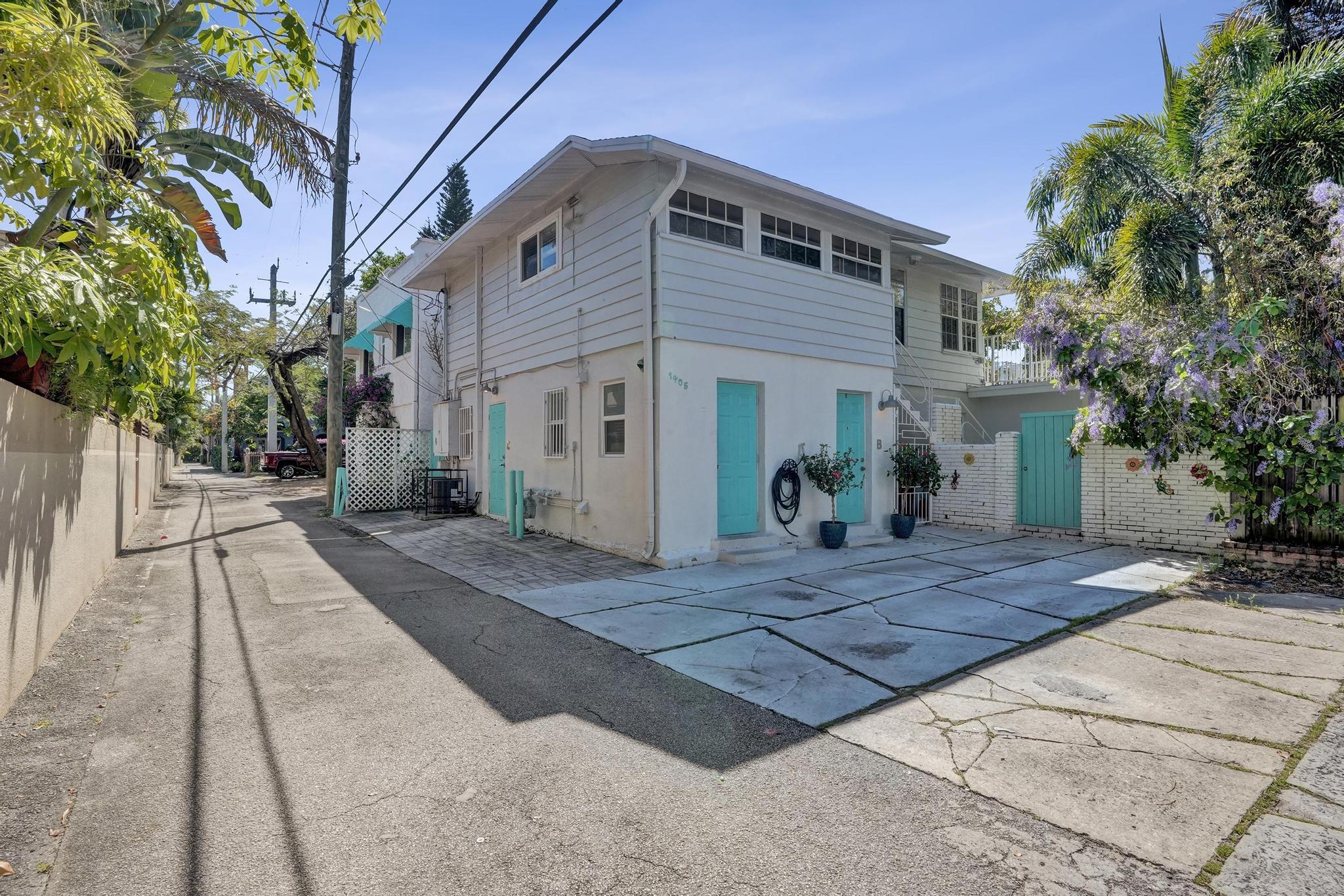 COLEE HAMMOCK - Residential Income