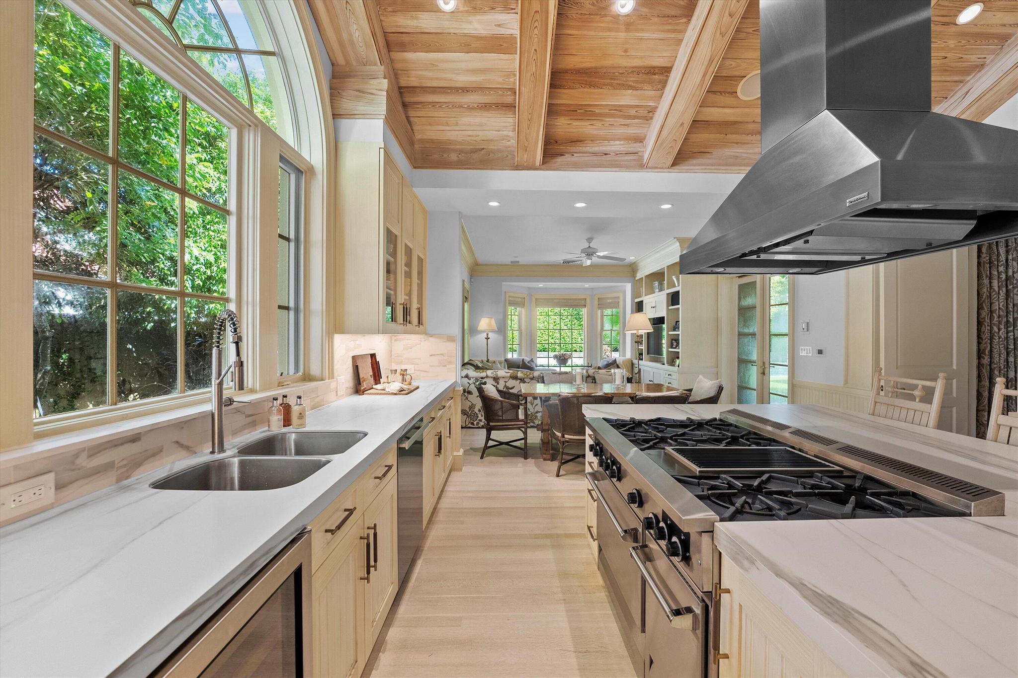 MC INTOSH HOMESITES P B IN - Residential