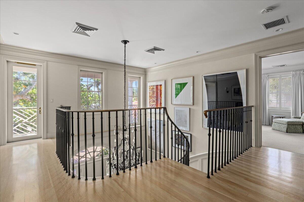 MC INTOSH HOMESITES P B IN - Residential