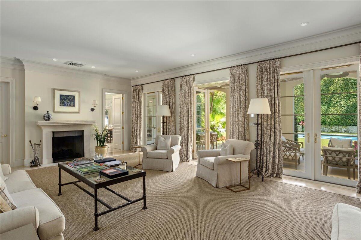 MC INTOSH HOMESITES P B IN - Residential