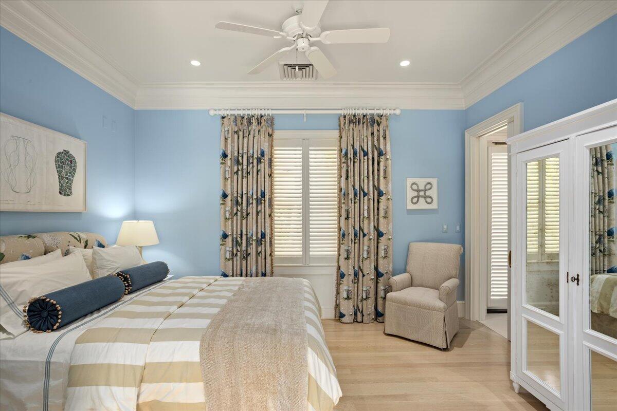 MC INTOSH HOMESITES P B IN - Residential