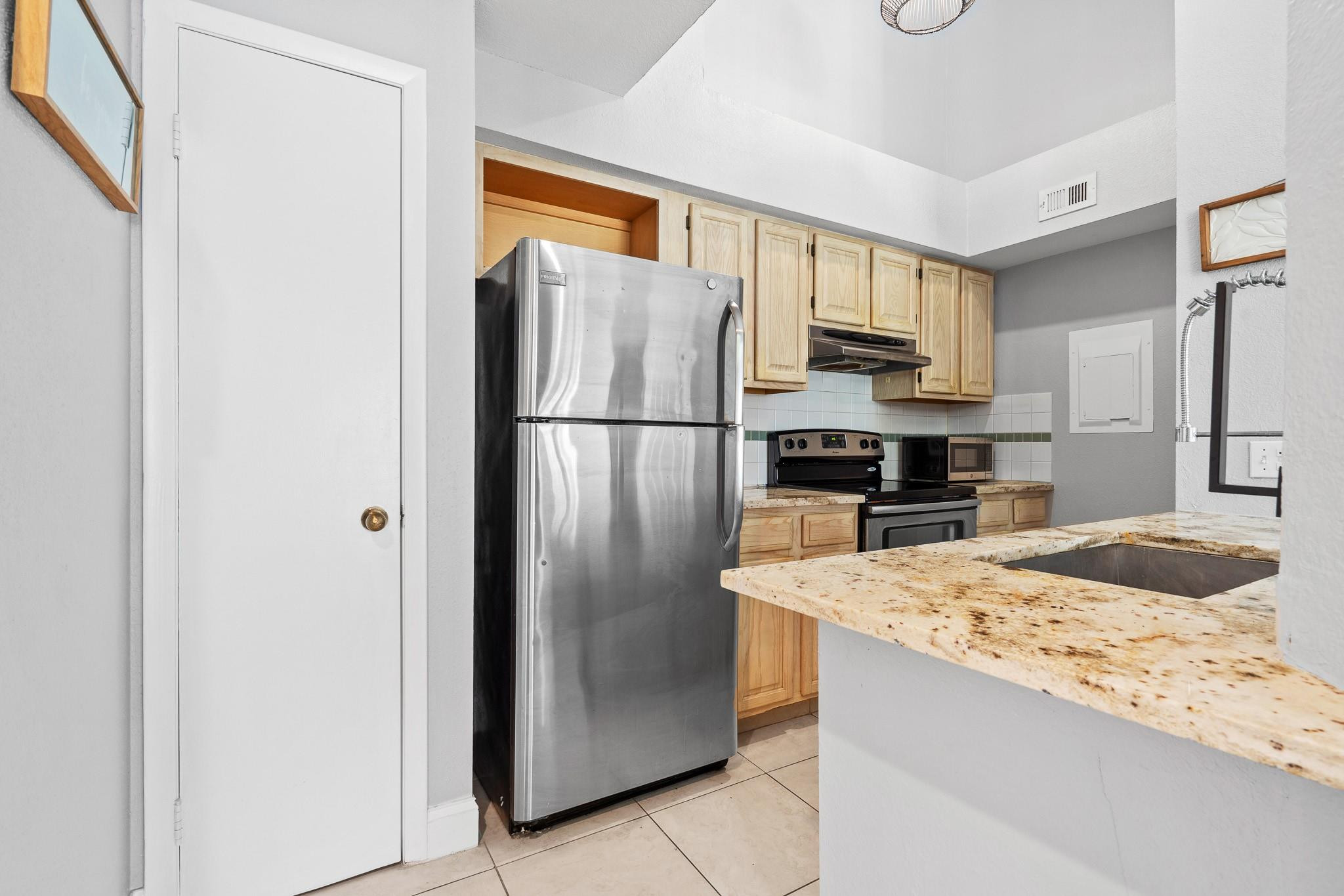 VERANO AT DELRAY CONDO - Residential Lease