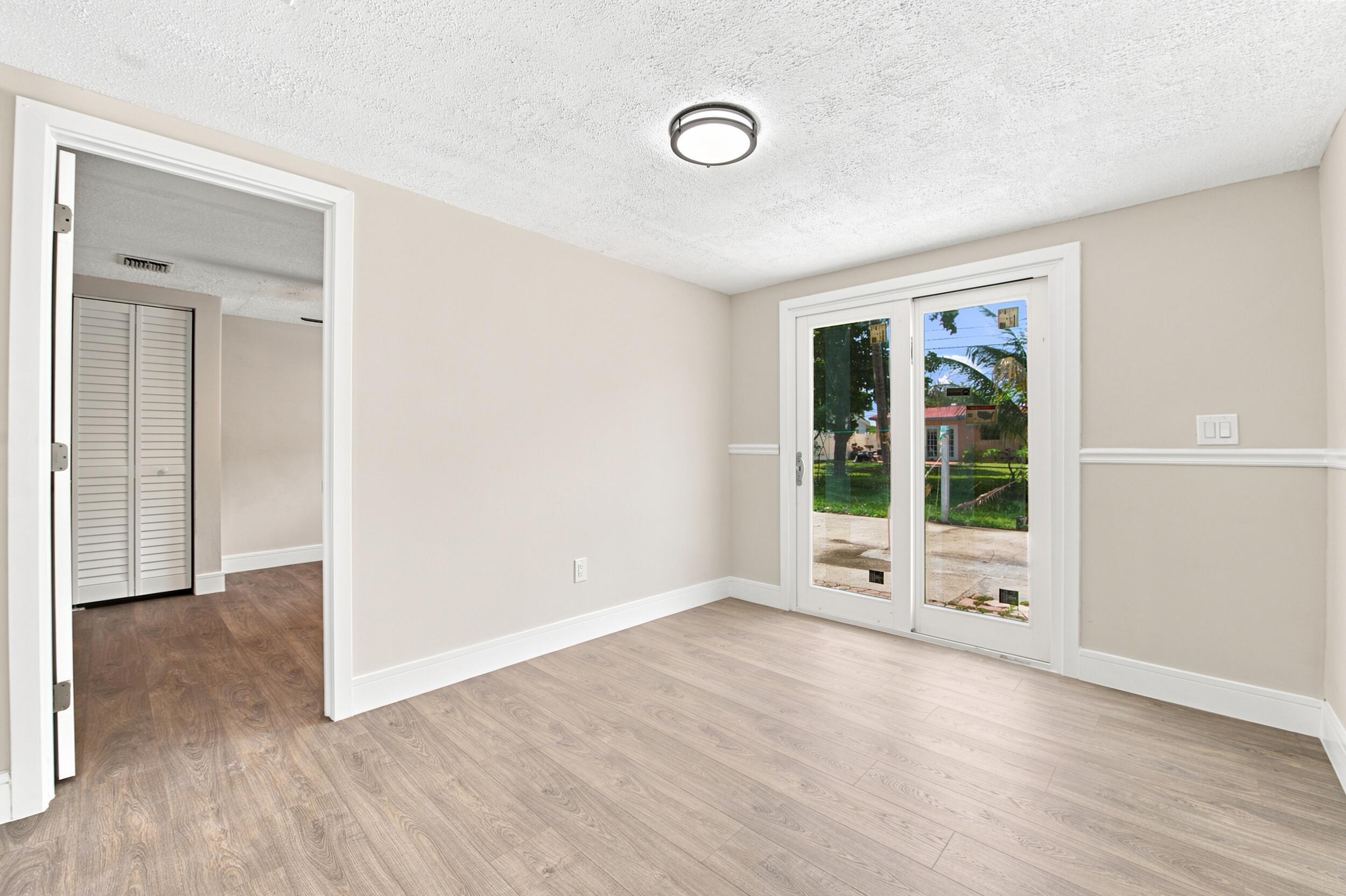 SOUTHGATE FOURTH ADD - Residential