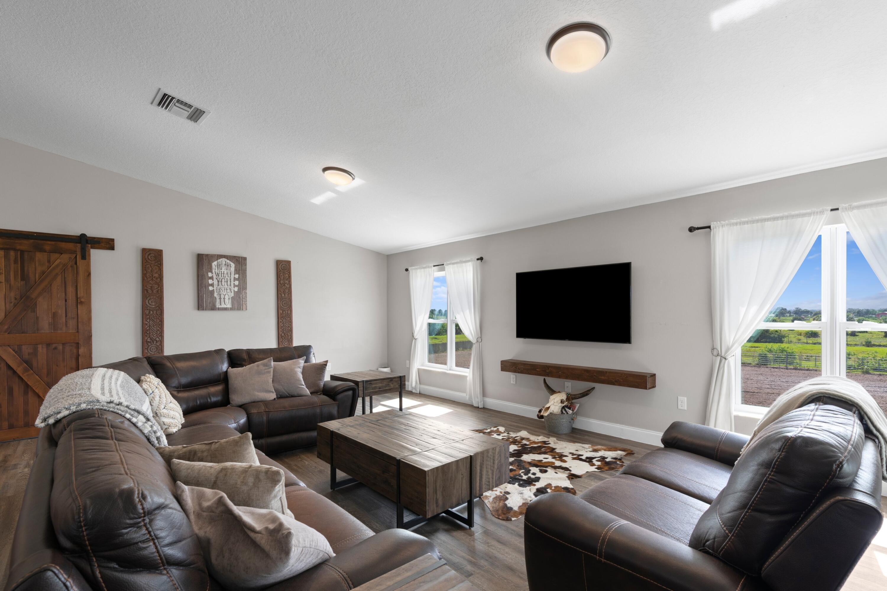 SHERMAN WOOD RANCHES - Residential