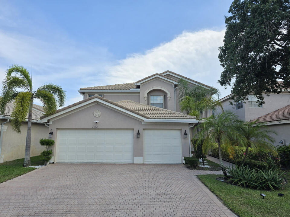 CANYON LAKES 1 - Residential Lease