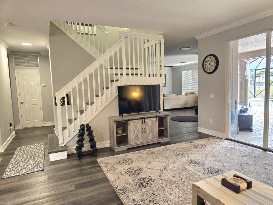 CANYON LAKES 1 - Residential Lease