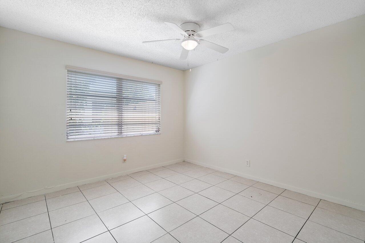 ROYAL PALM ESTATES 3 - Residential Lease