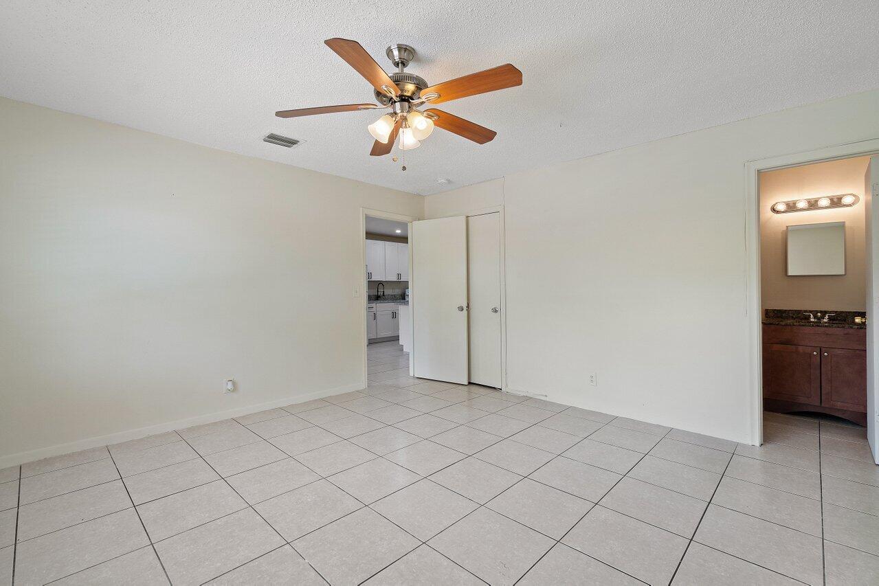 ROYAL PALM ESTATES 3 - Residential Lease