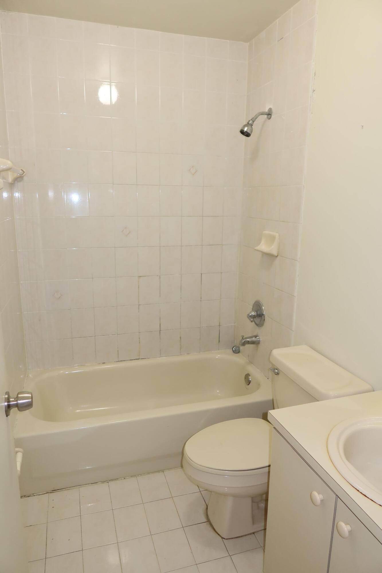 LOS PALACIOS II CONDO - Residential