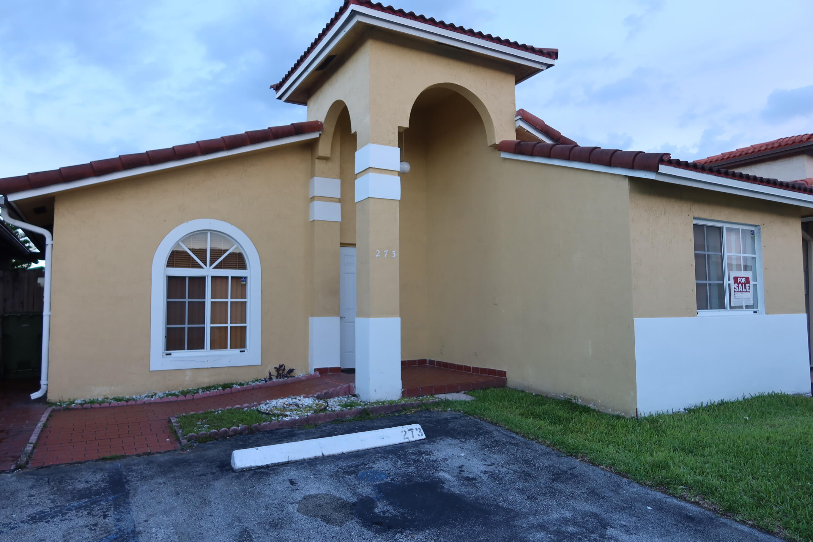 Don't miss this opportunity to own a beautiful 3-bedroom, 2-bath detached home, the largest model in the desirable Los Palacios community, offering 1,170 square feet of living space. This well-maintained home features a spacious open kitchen with stainless steel appliances, tile flooring throughout, and the convenience of an in-home washer and dryer. The functional floor plan is ideal for comfortable everyday living and entertaining. Conveniently located near schools, shopping, parks, and major highways, offering easy access to everything you need. Low HOA. Move-in ready and waiting for its new owner!