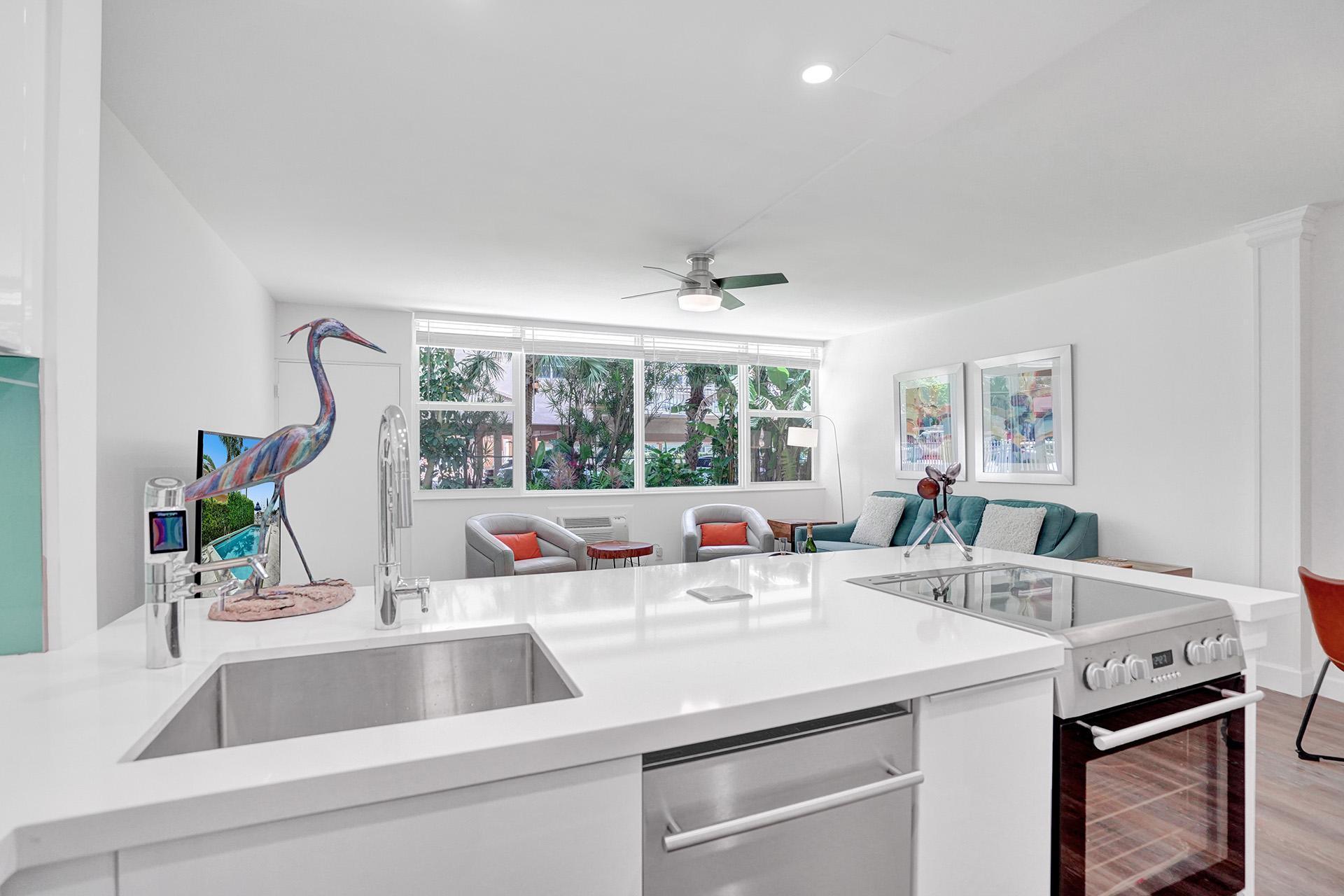 HARBOR HOUSE NORTH CONDO - Residential