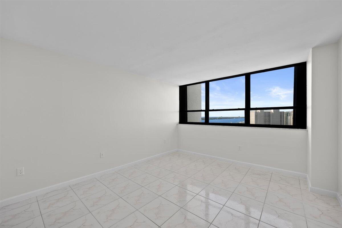 PALM BEACH HOUSE CONDO - Residential
